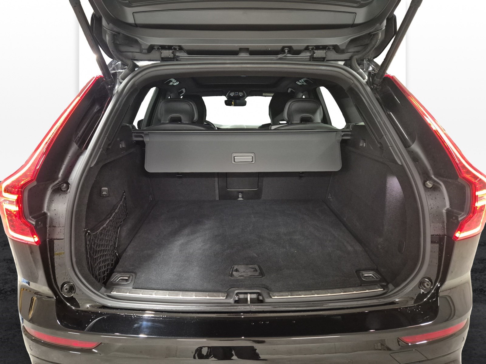 VOLVO XC60 2.0 T8 TE Plus Dark eAWD-image-18