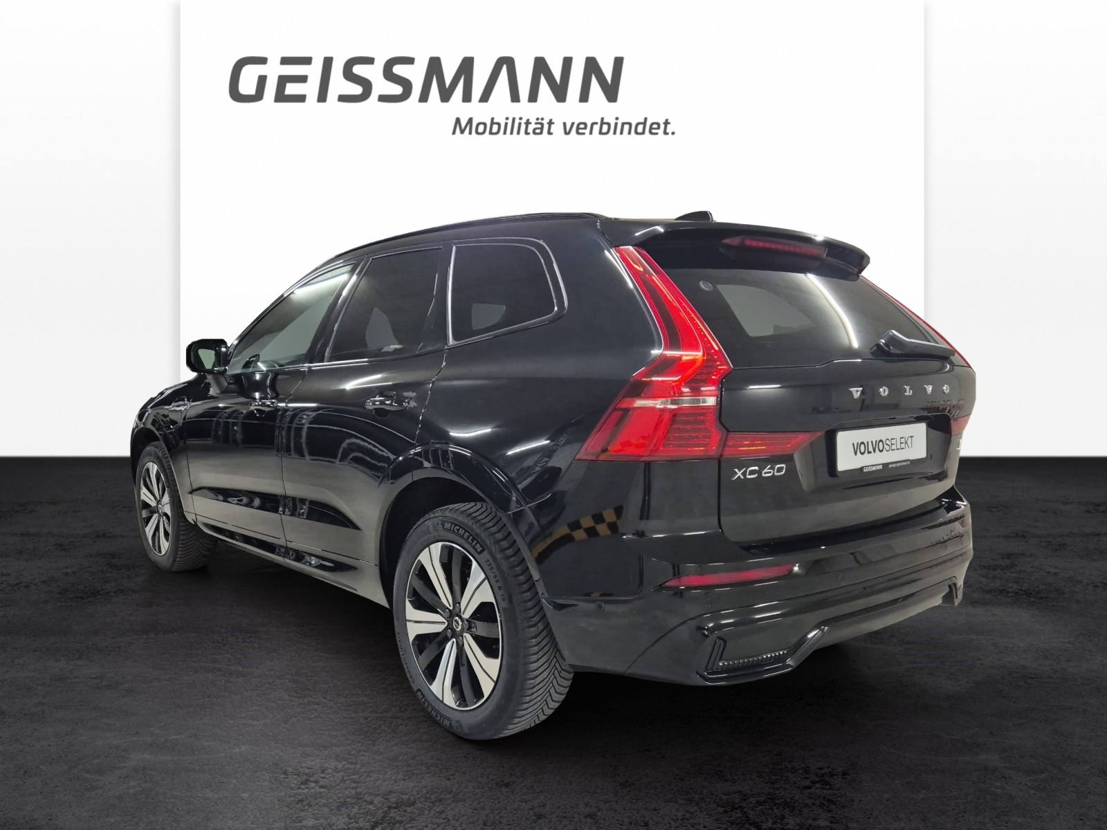 VOLVO XC60 2.0 T8 TE Plus Dark eAWD-image-5