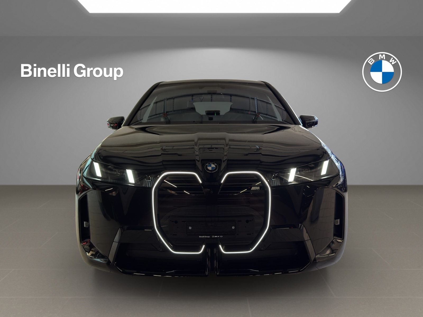 BMW iX M70 xDrive-showroom-element-1