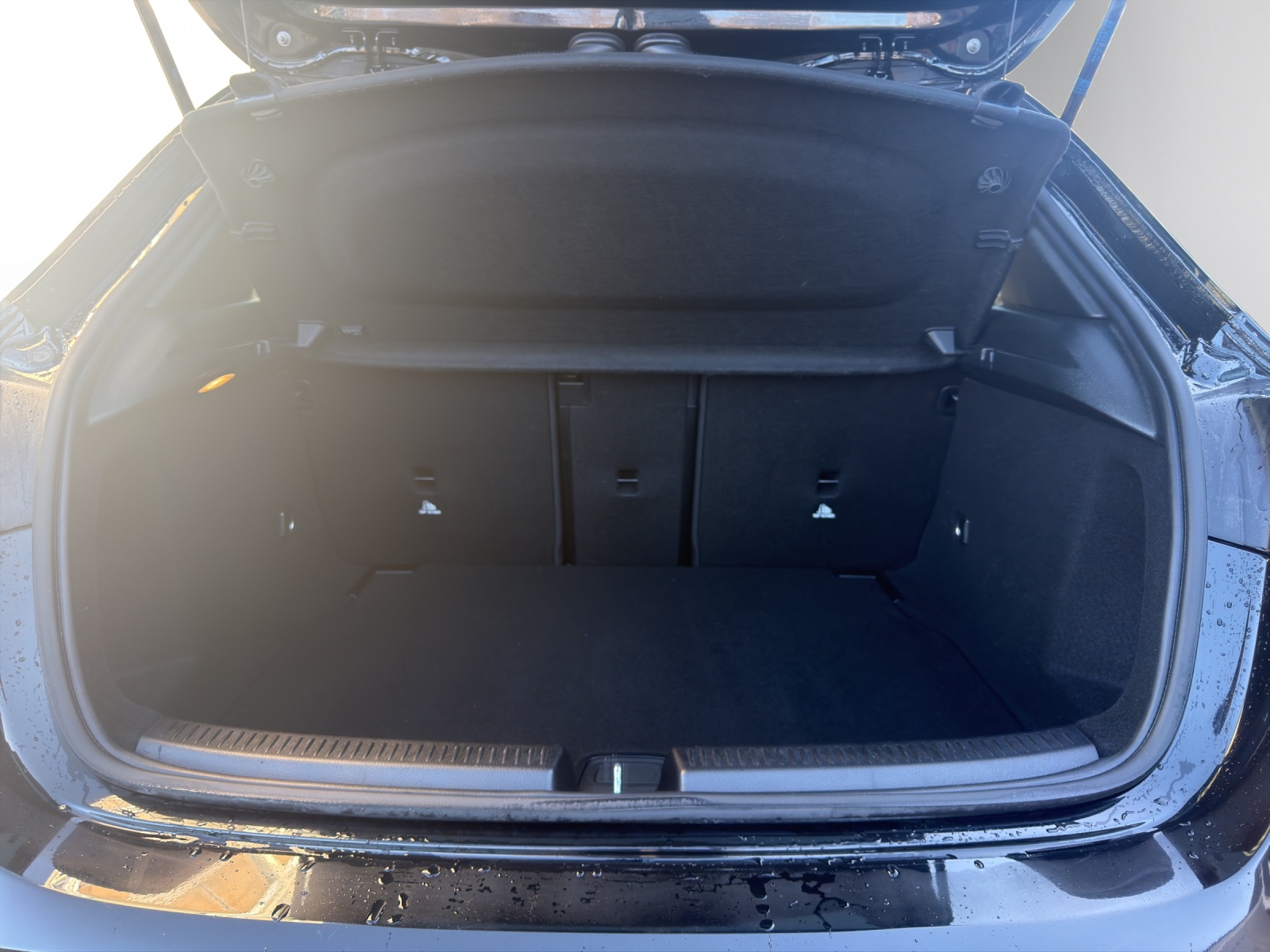 Image MERCEDES-BENZ A-180 A 180 Night Star AMG Line