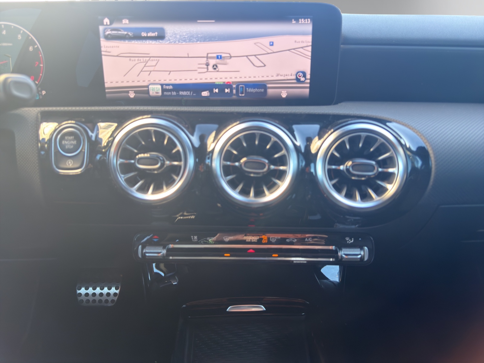 Image MERCEDES-BENZ A-180 A 180 Night Star AMG Line