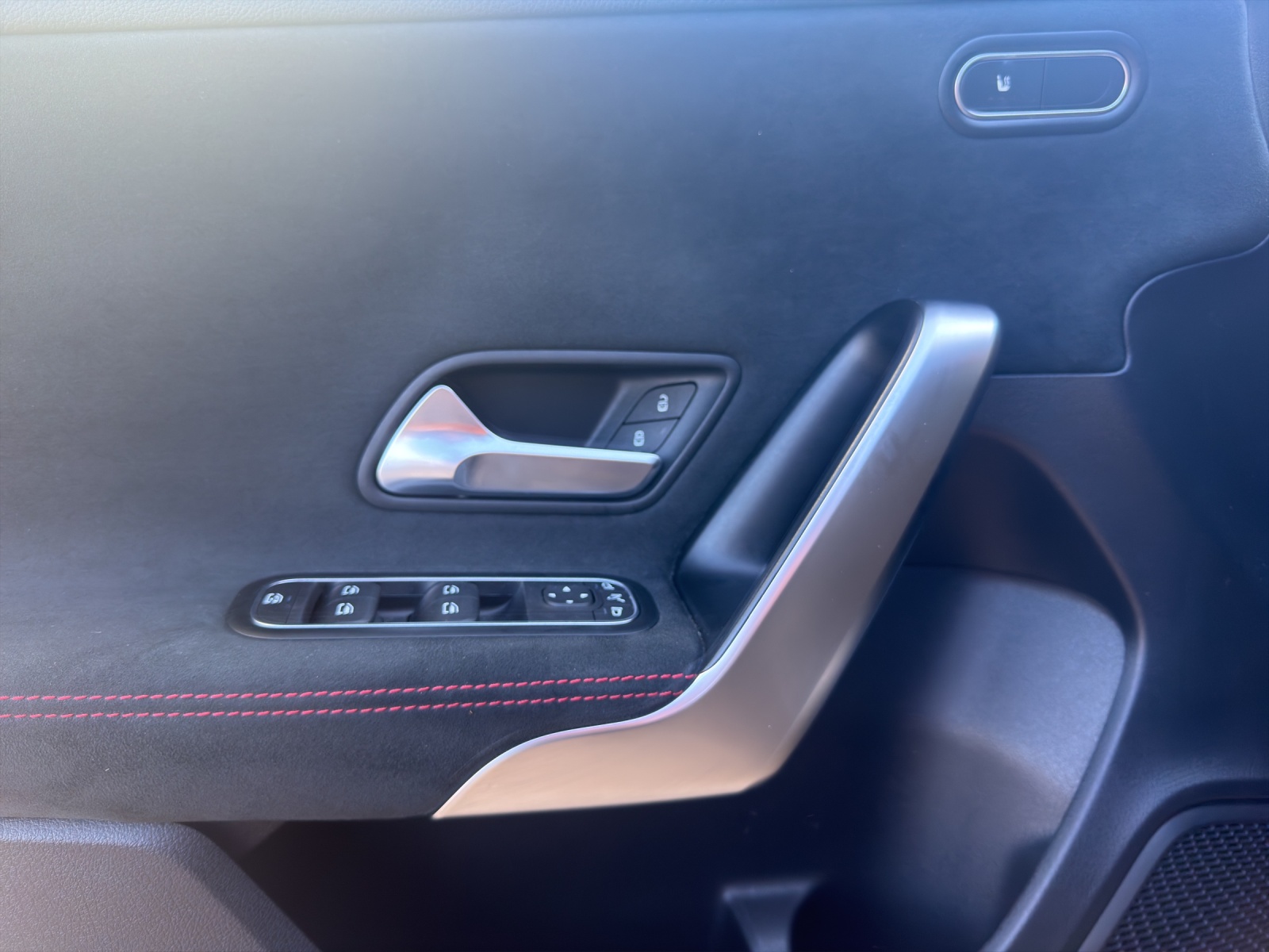 Image MERCEDES-BENZ A-180 A 180 Night Star AMG Line