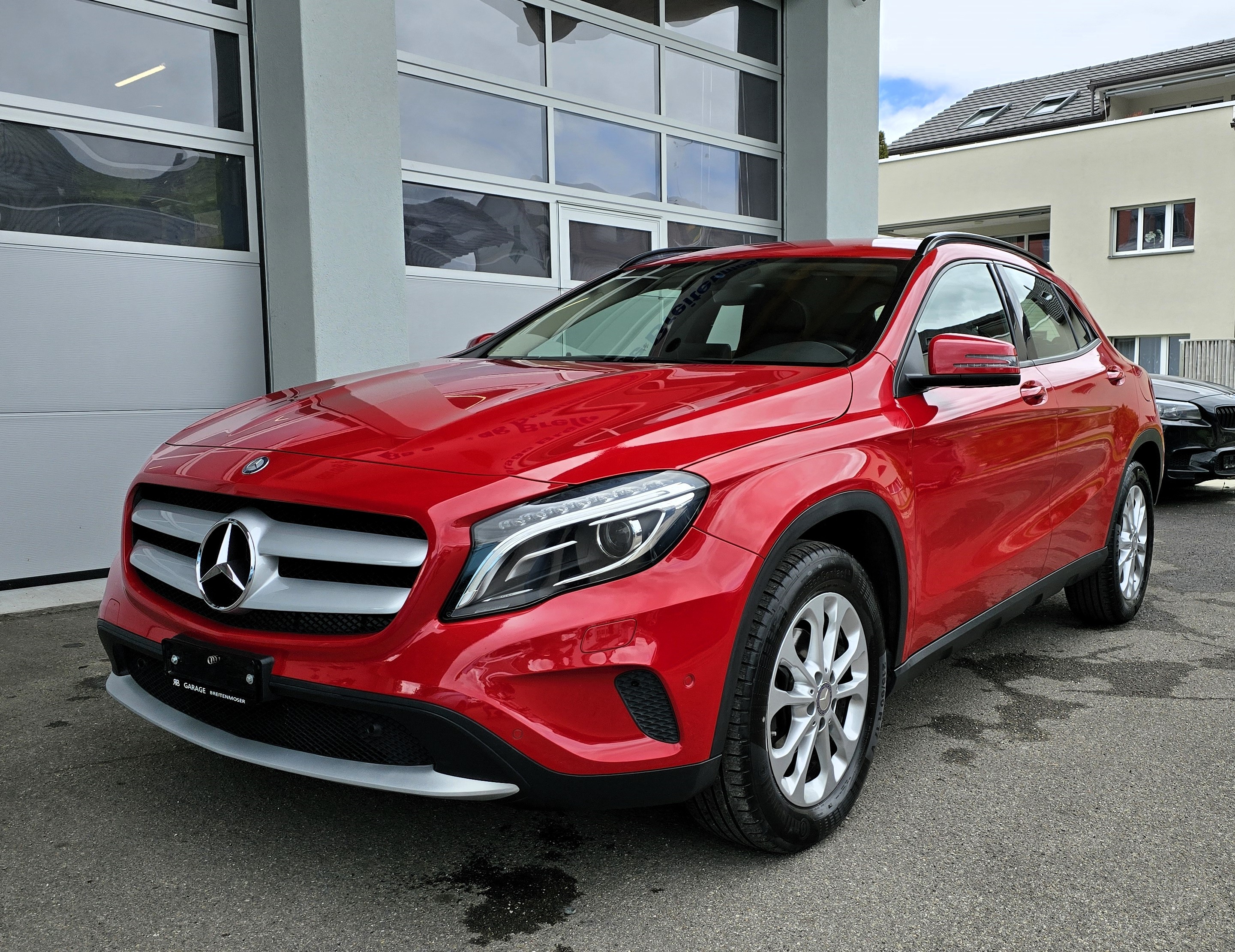 MERCEDES-BENZ GLA 200 (SUV / Gelndewagen)