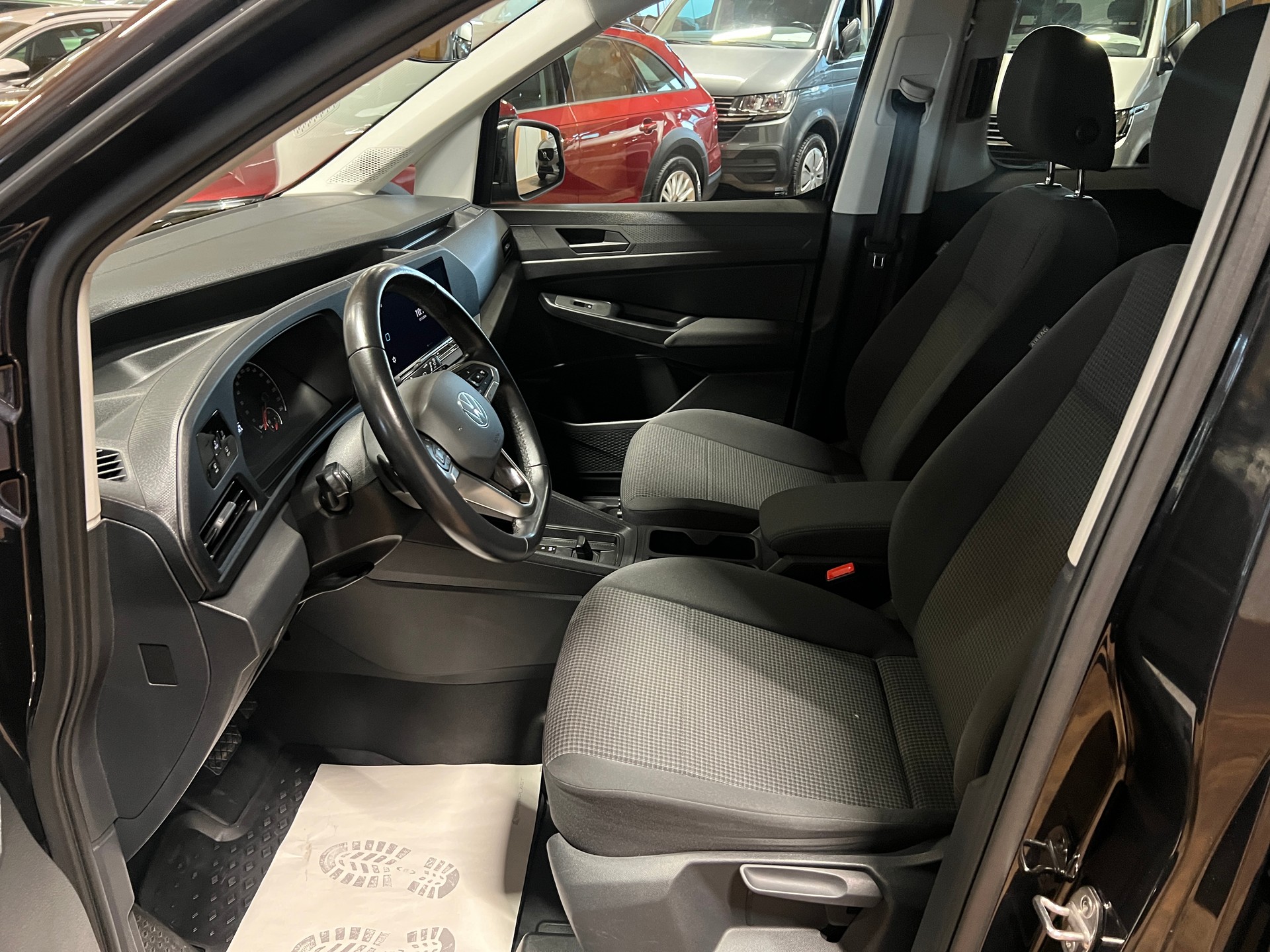VW Caddy Kombi 2.0TDI DSG Move-image-8