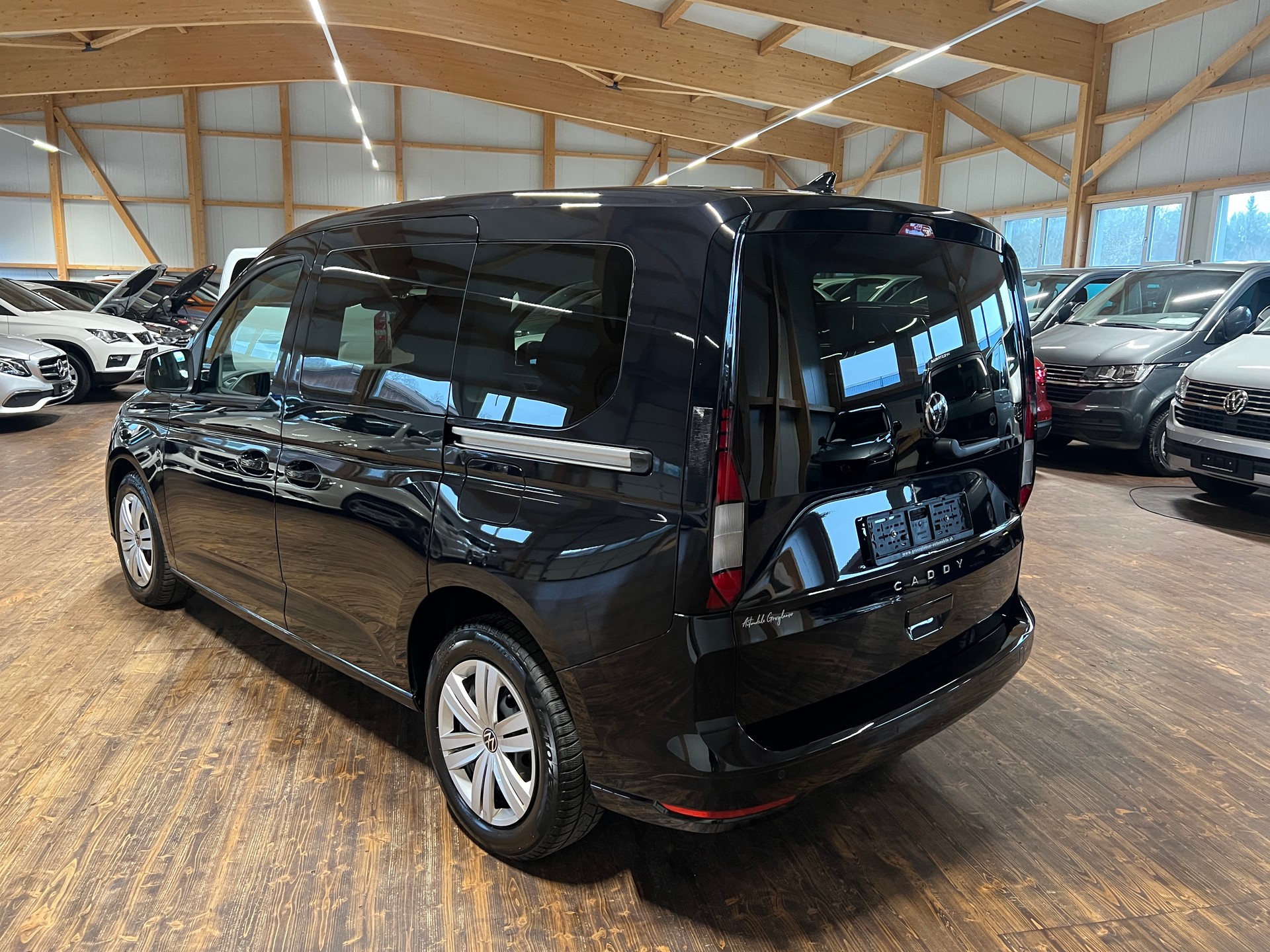 VW Caddy Kombi 2.0TDI DSG Move-image-6