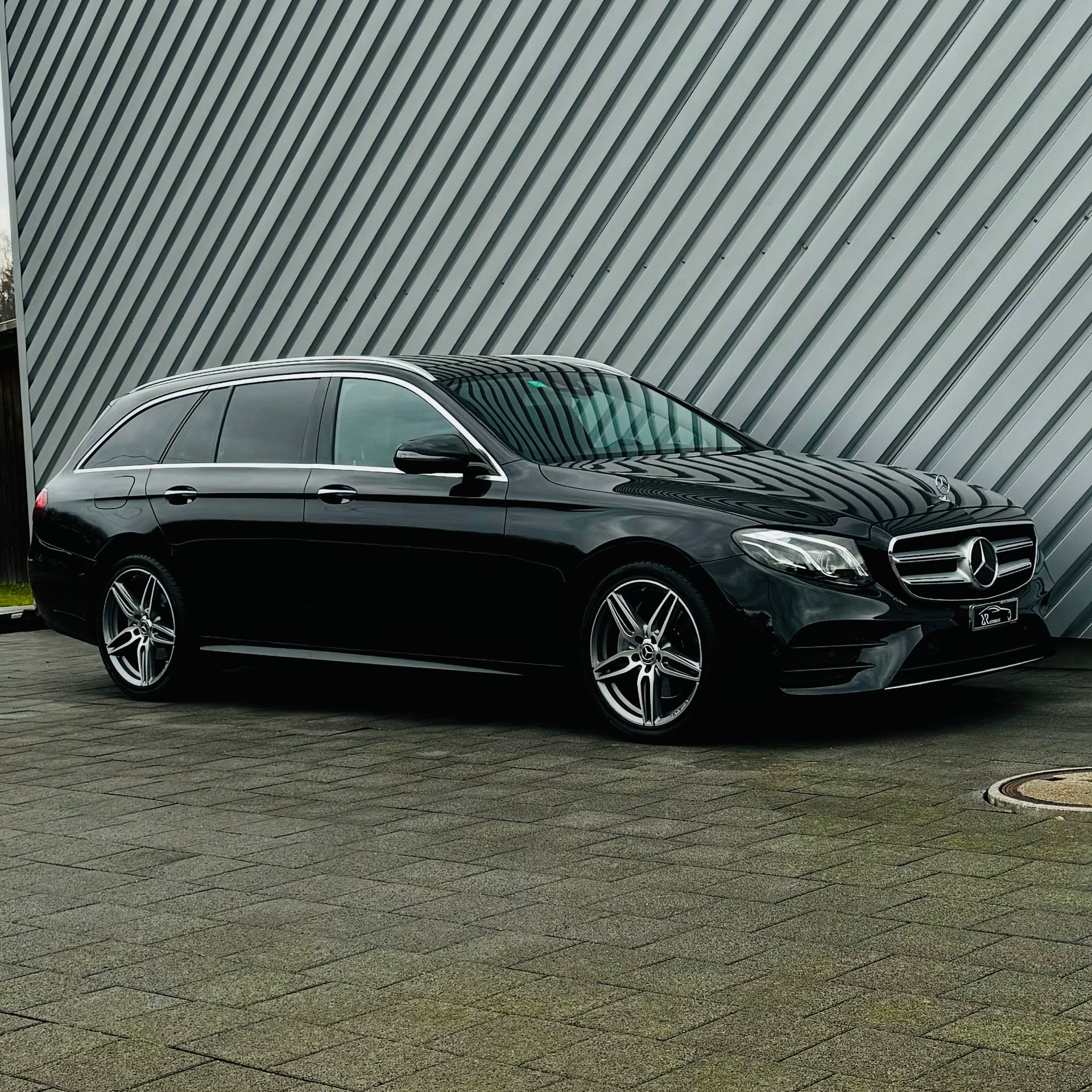 MERCEDES-BENZ E 220 d AMG Line 4Matic 9G-Tronic