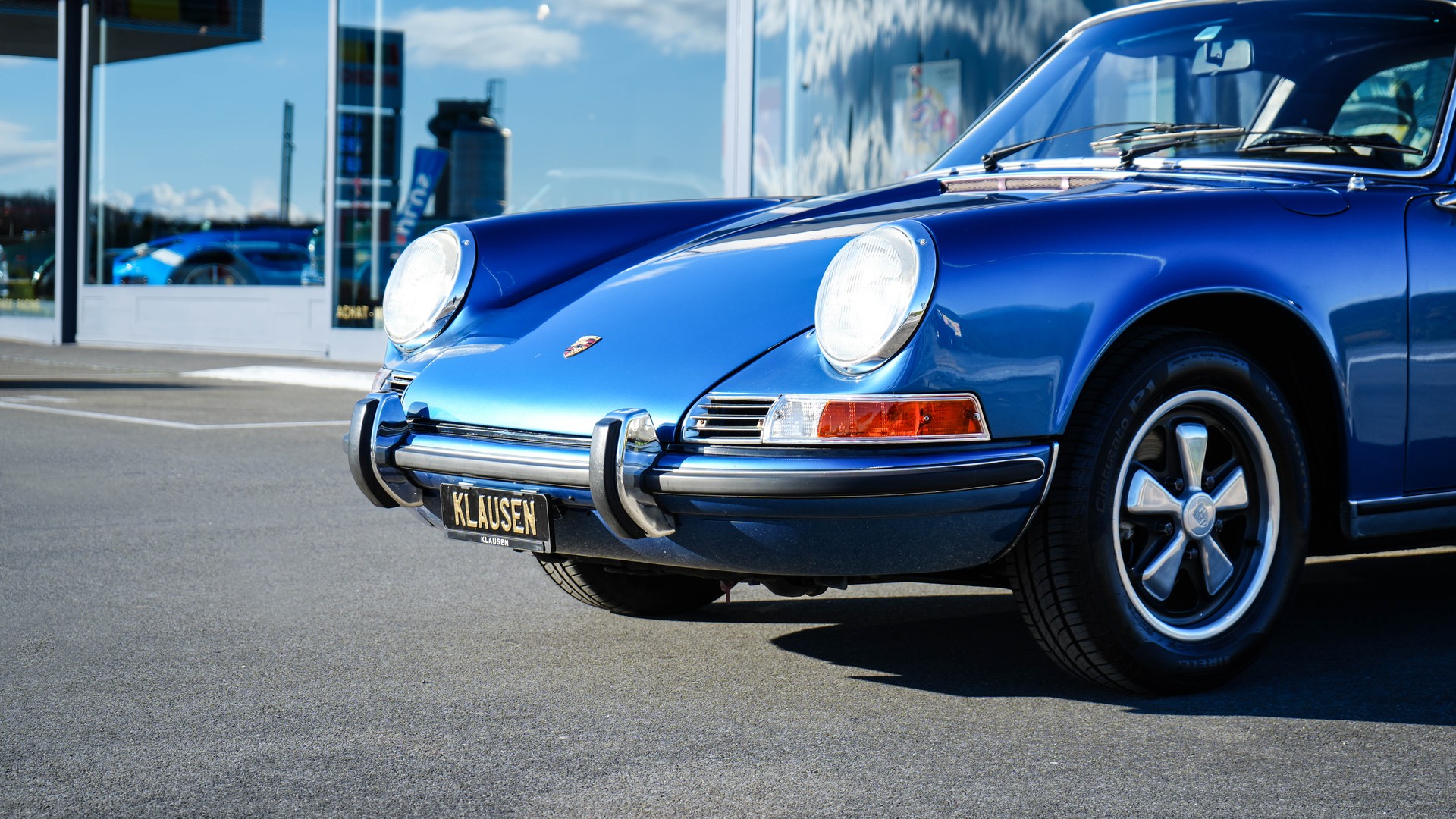 PORSCHE 911 2.0 Touring-showroom-element-1