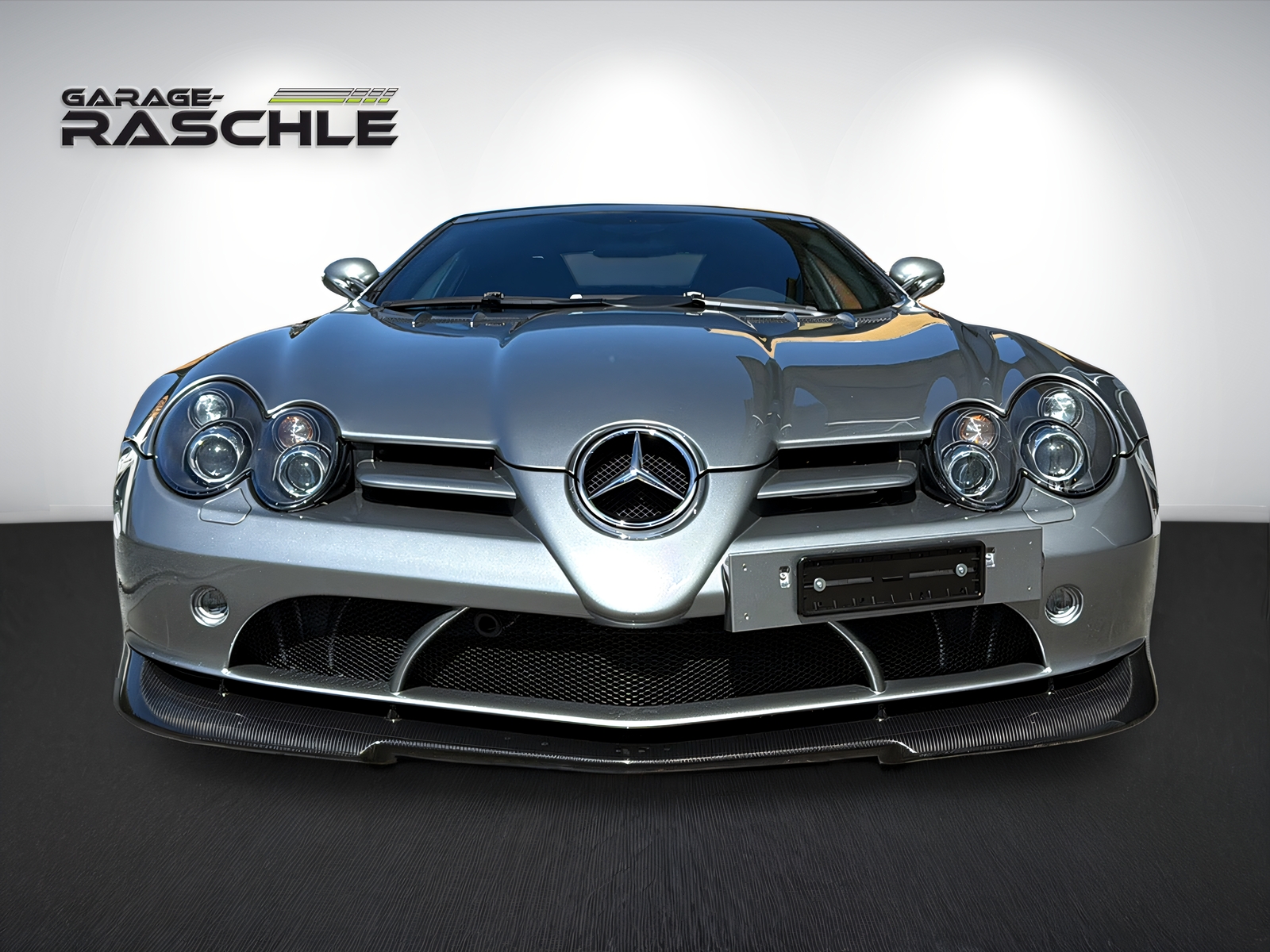MERCEDES-BENZ McLaren 722S-showroom-element-1