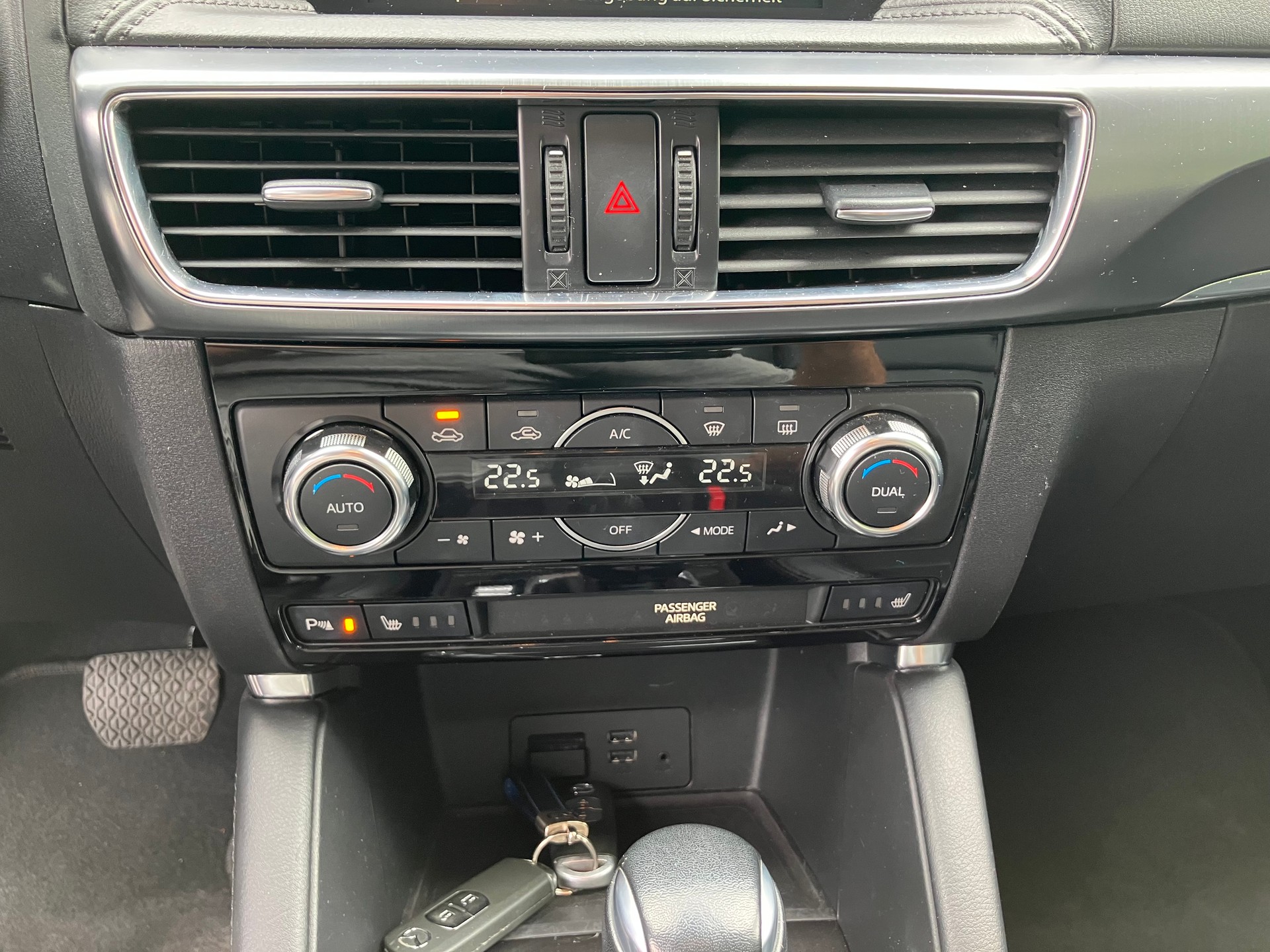 MAZDA CX-5 2.5 Revolution AWD Skyactive-G Automatic-image-10