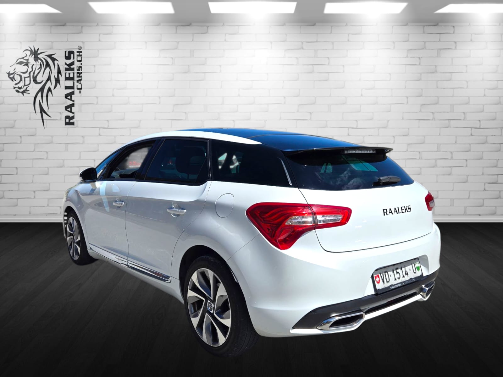 DS AUTOMOBILES DS5 2.0 HDi Sport Chic Automatic-showroom-element-3