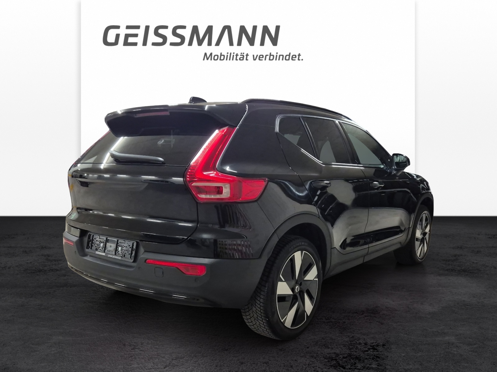 VOLVO EX40 Twin Plus AWD-image-5