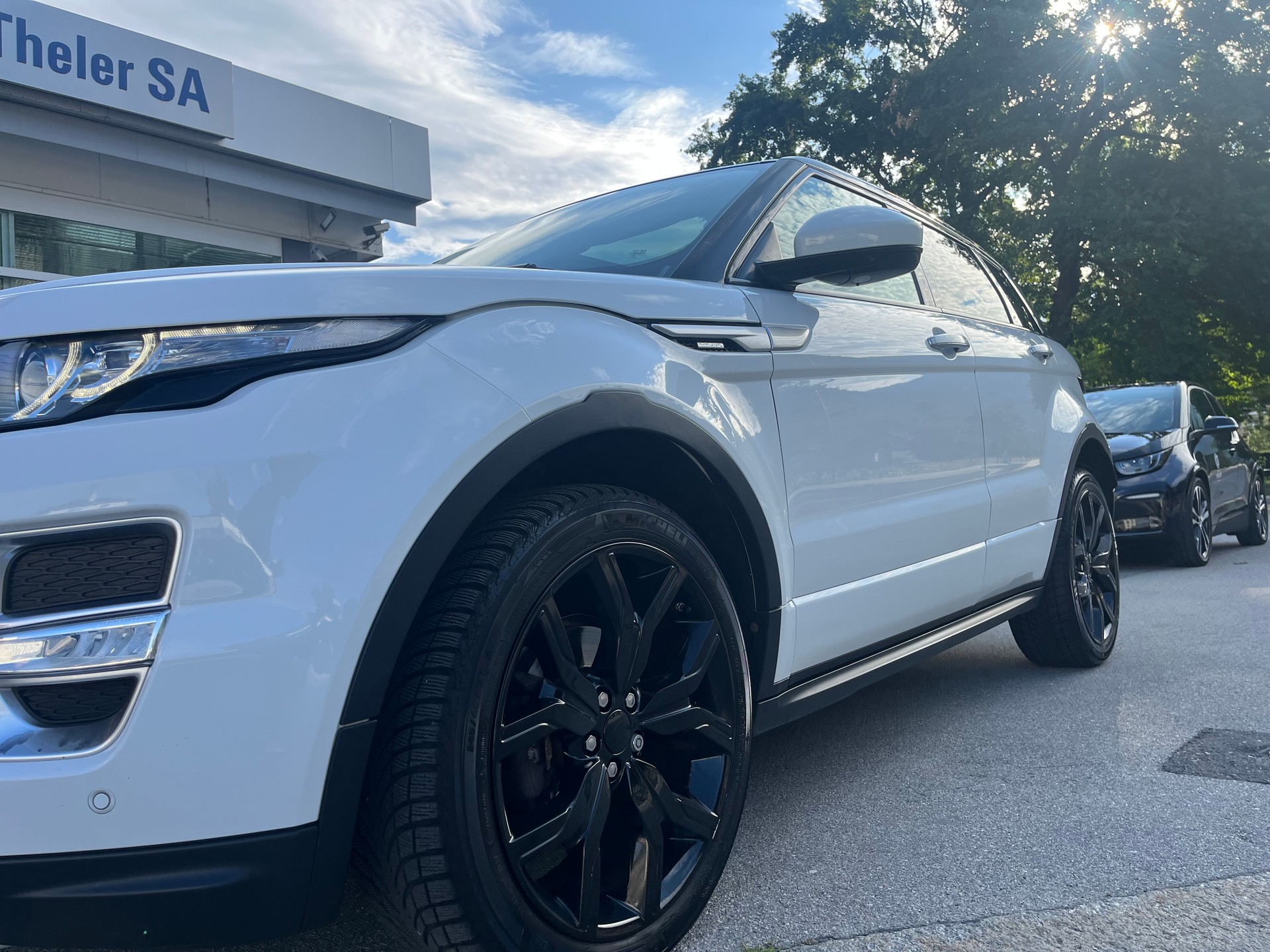 LAND ROVER Range Rover Evoque 2.2 SD4 Autobiography AT9-image-10