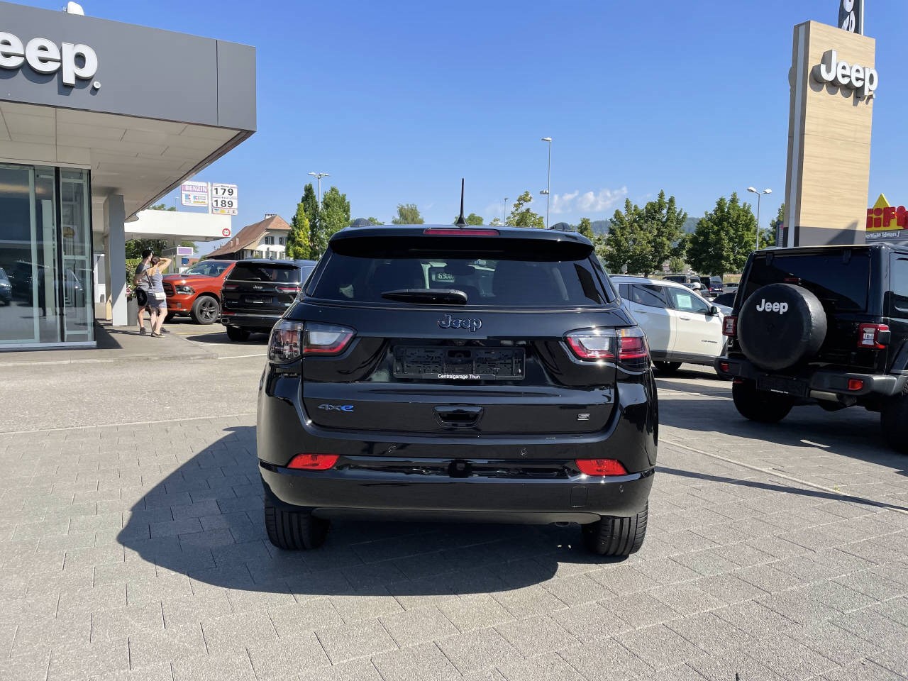 JEEP Compass 1.3 S Plus Sky 4xe-image-3