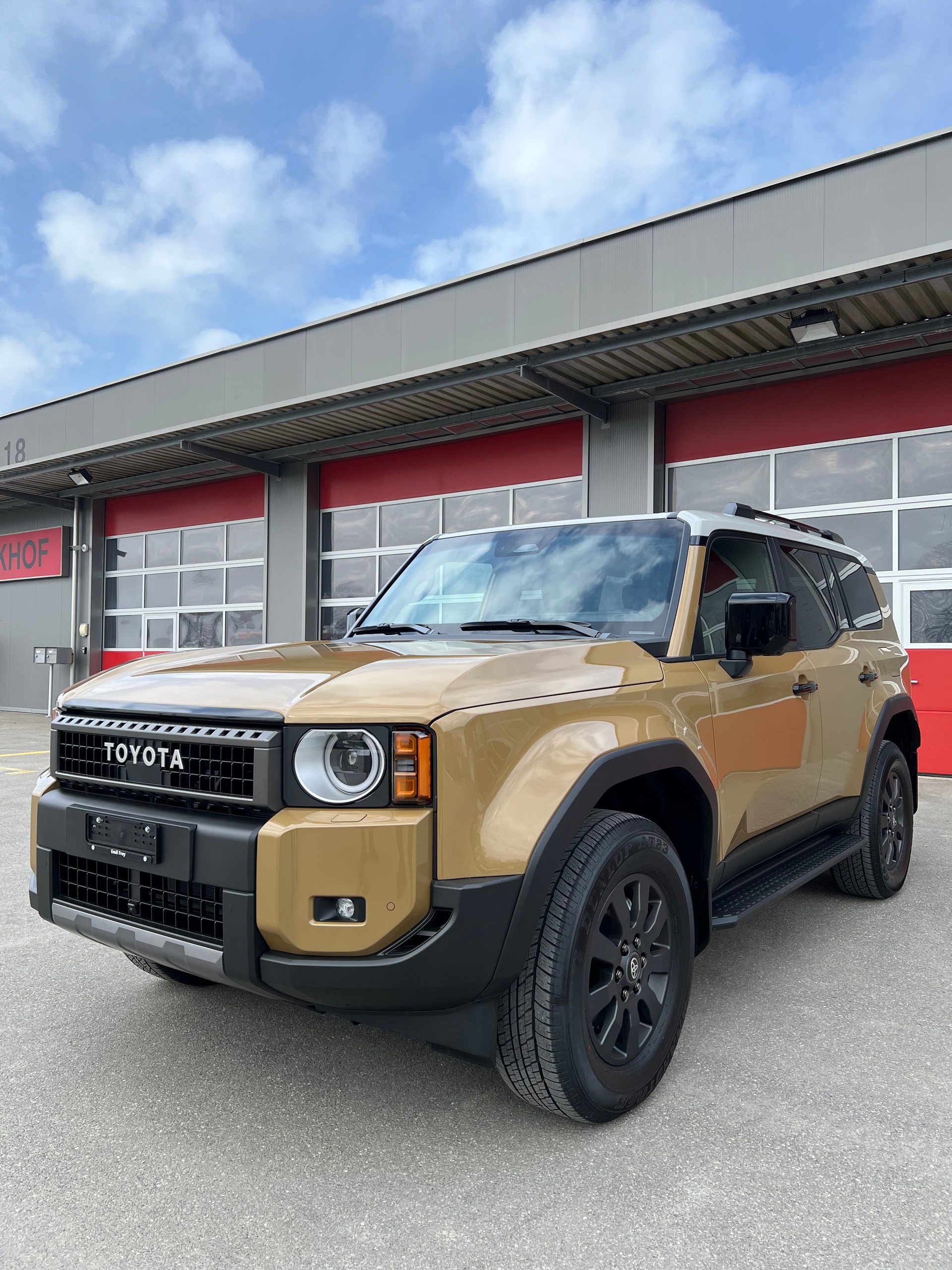 TOYOTA Land Cruiser 2.8TD First Edition