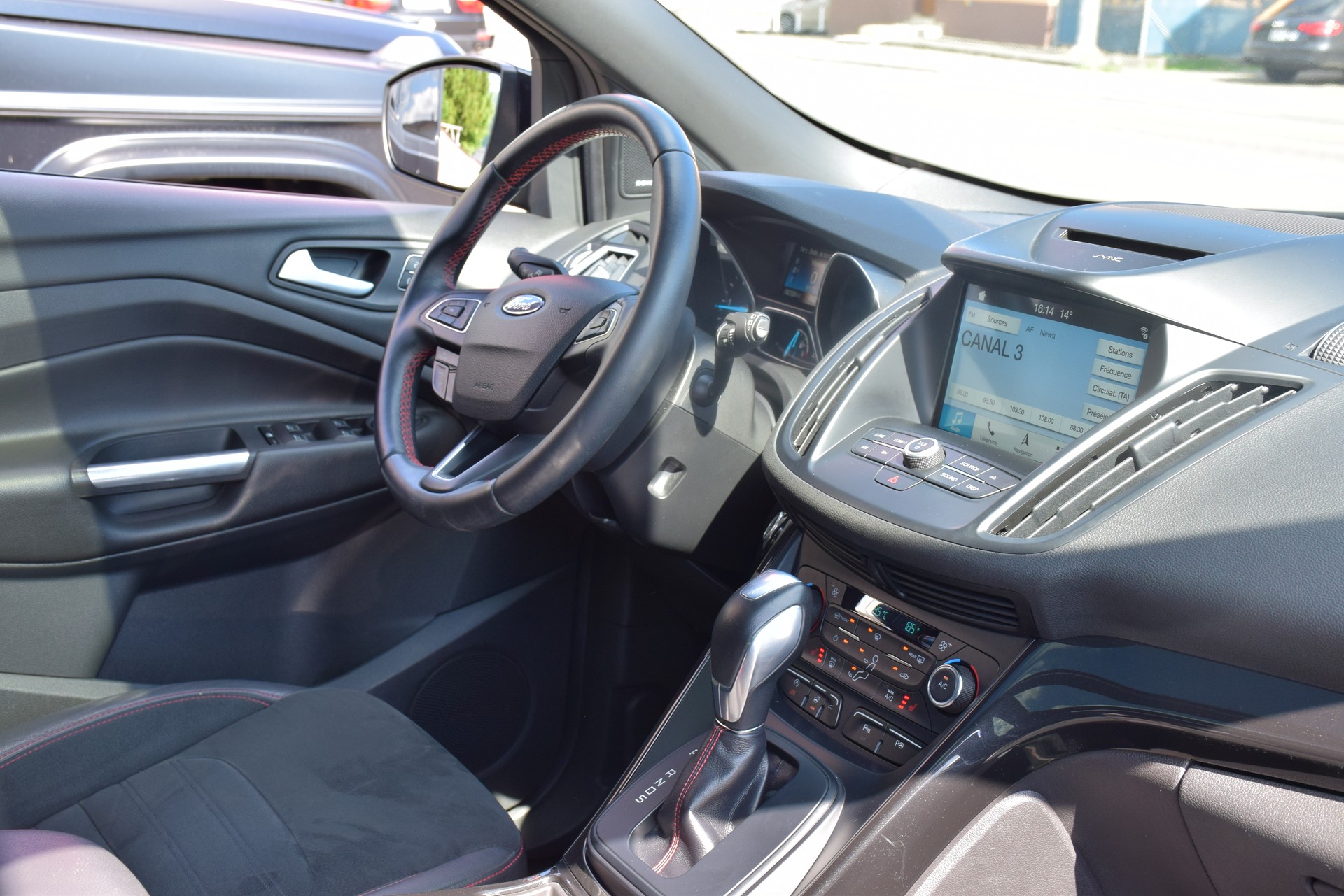 FORD Kuga 2.0 TDCi ST Line High 4WD PowerShift-image-12