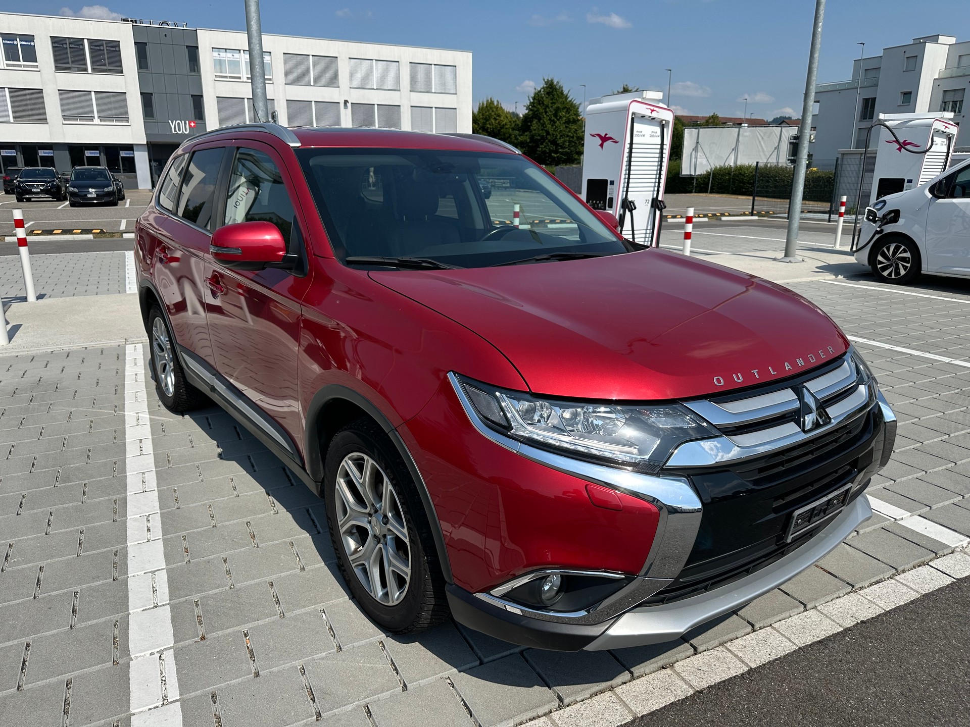 MITSUBISHI Outlander 2.2 DID Diamond 4WD Automatic