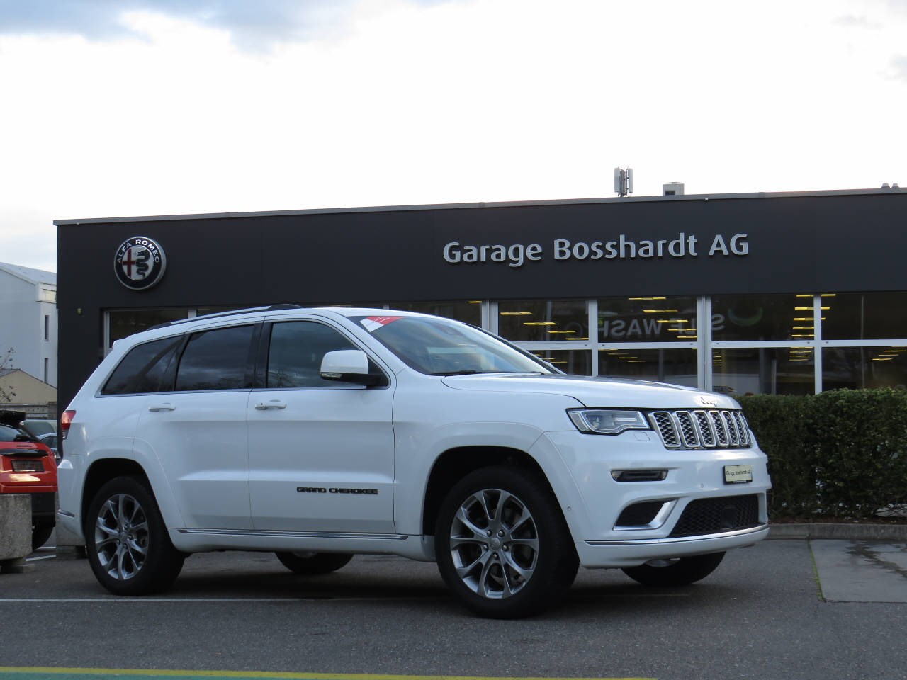 JEEP Grand Cherokee 3.0 (SUV / Geländewagen) Jeep JEEP Grand Cherokee 3.0 (SUV / Geländewagen)