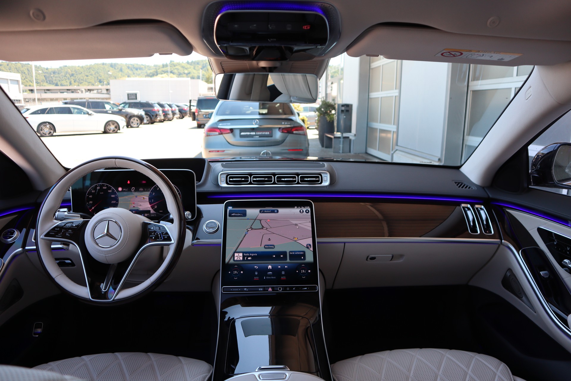 MERCEDES-BENZ S 500 4Matic 9G-Tronic-showroom-element-2