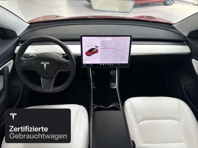 TESLA Model 3 Long Range AWD-showroom-element-1