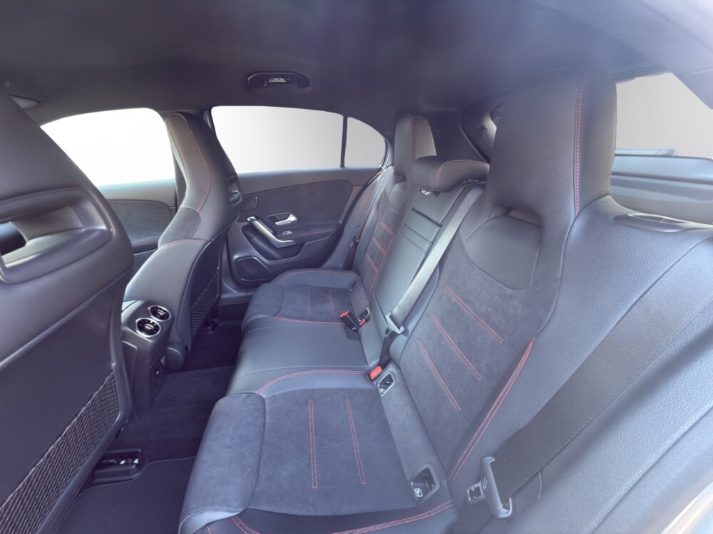 Image MERCEDES-BENZ A-200 A 200 Night Star 7G-DCT