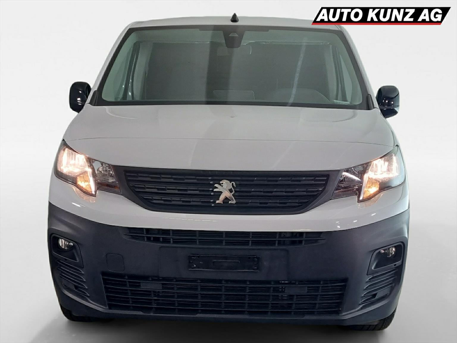 PEUGEOT PARTNER-showroom-element-2