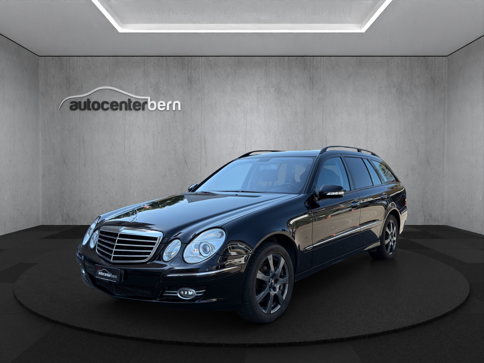 MERCEDES-BENZ E 280 Avantgarde 4Matic Automatic-showroom-element-2