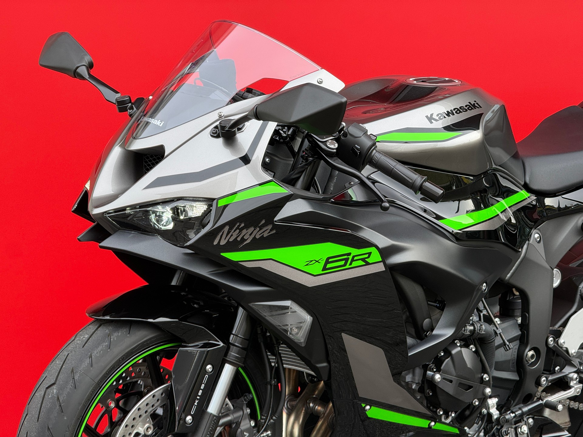 KAWASAKI Ninja ZX-6R + Akrapovic Acquistare in vendita