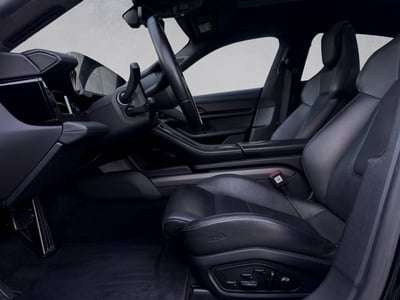 Porsche Taycan Turbo S - weitere Bilder