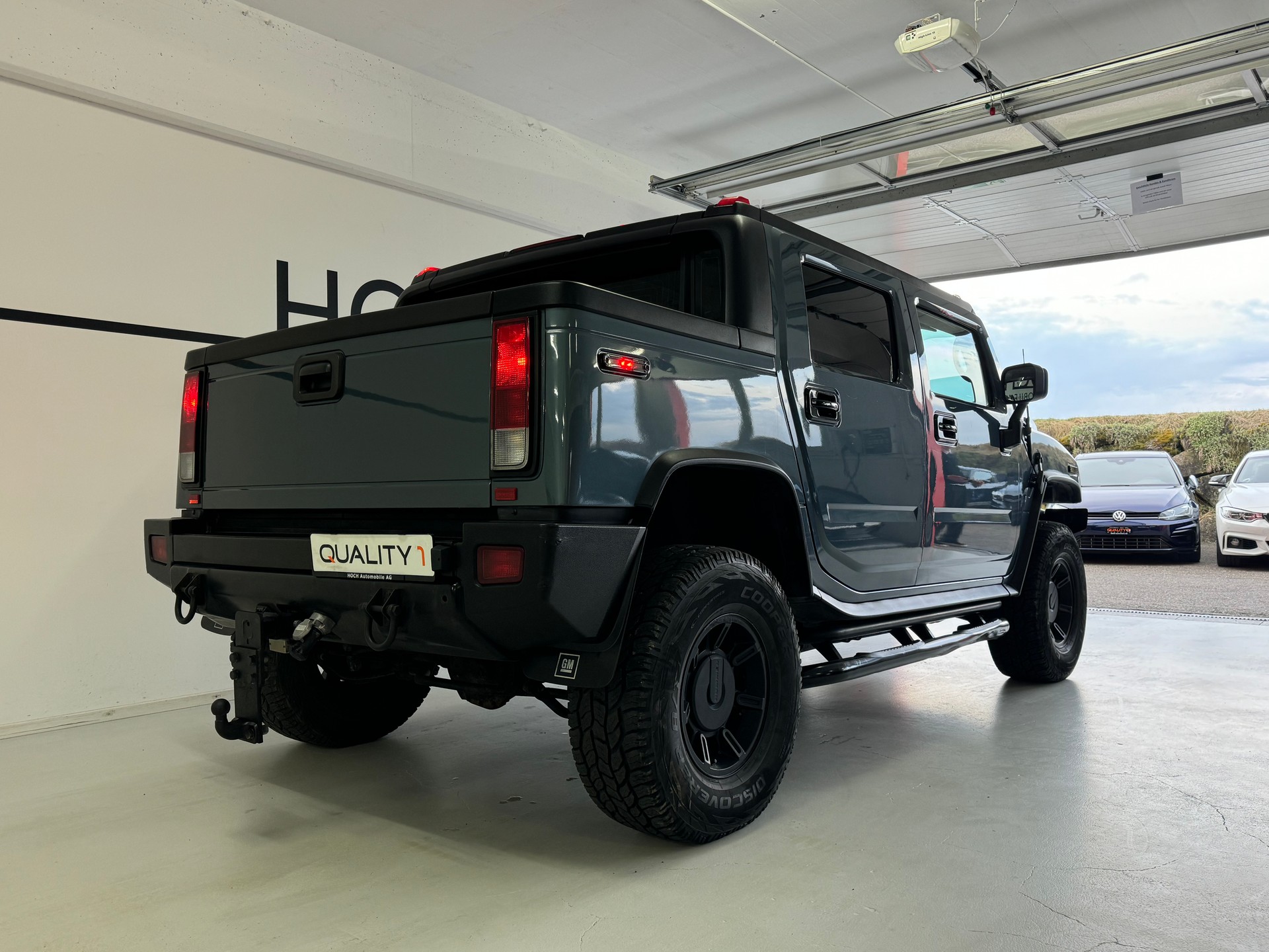 HUMMER H2-image-8
