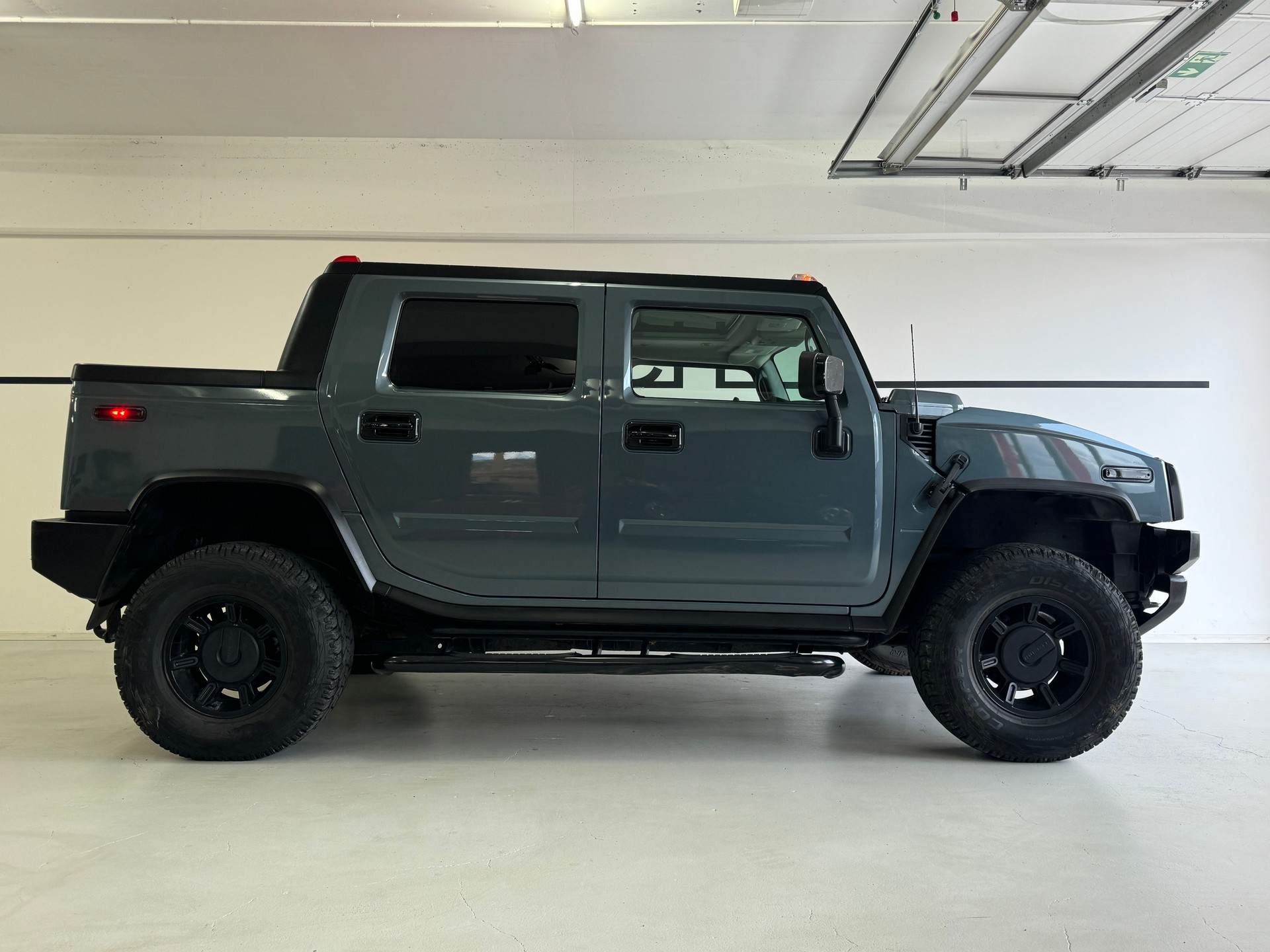 HUMMER H2-image-6