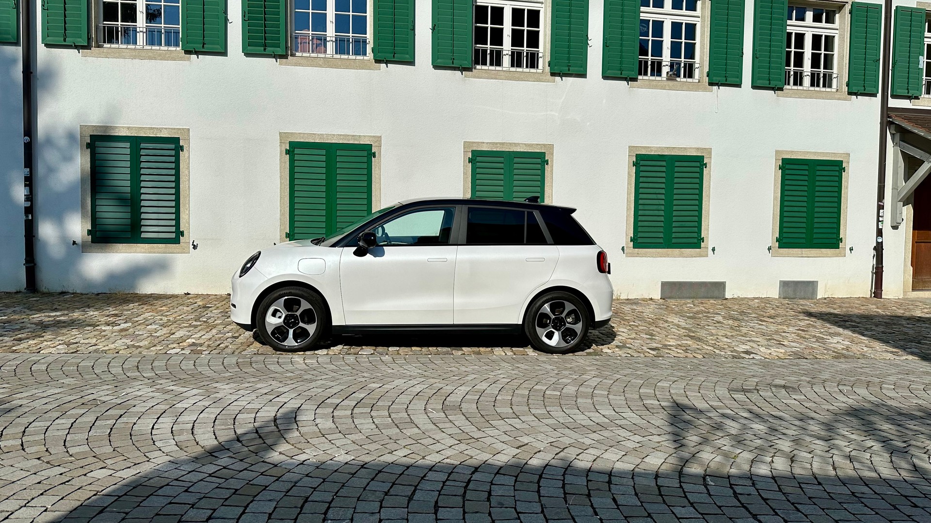 JAC E30X 51 kWh Probefahrten 23.04 & 24.04-showroom-element-3