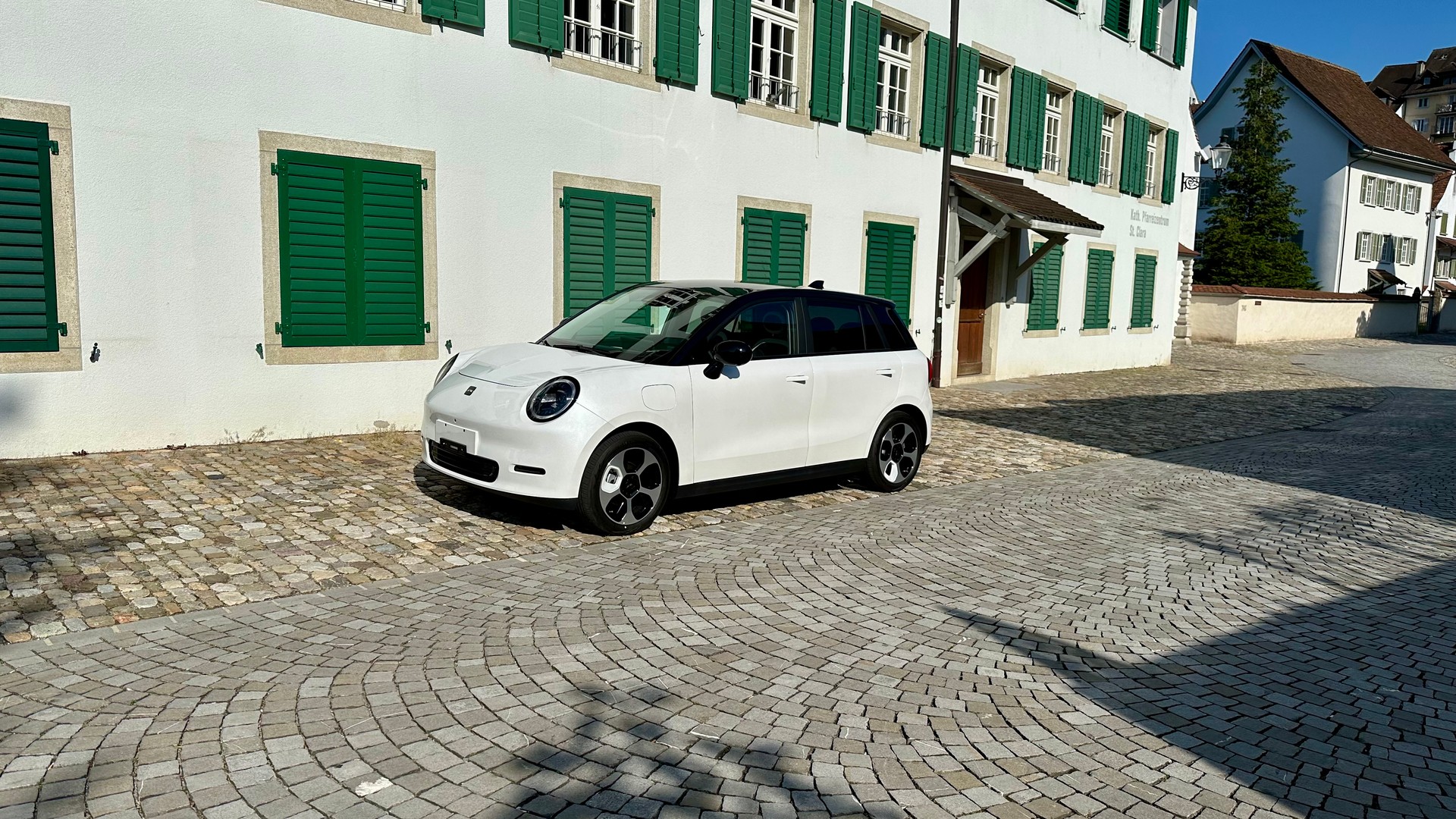 JAC E30X 51 kWh Probefahrten 23.04 & 24.04-showroom-element-2