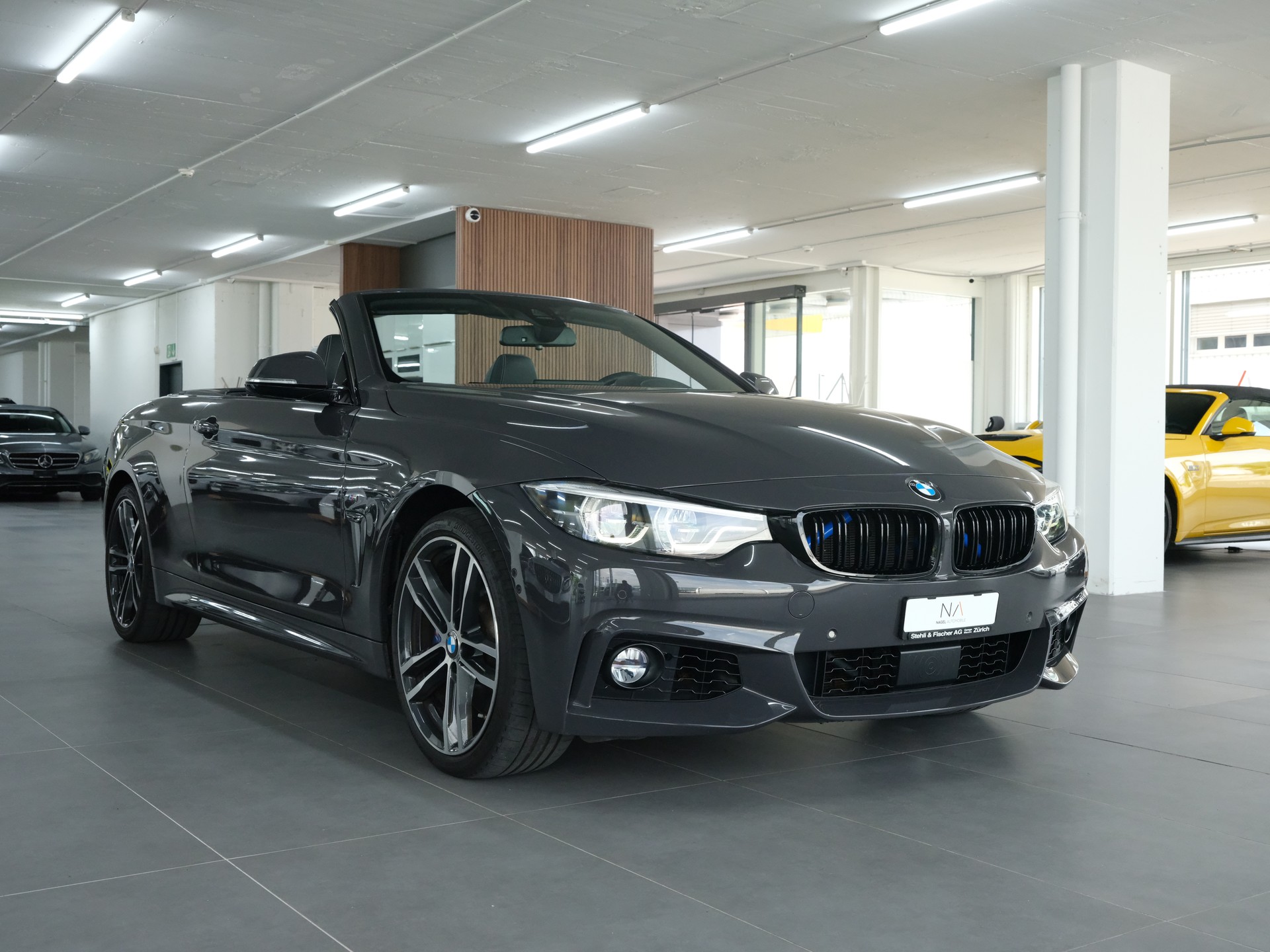 BMW 440i Cabriolet xDrive Steptronic • M-Sport •-showroom-element-2