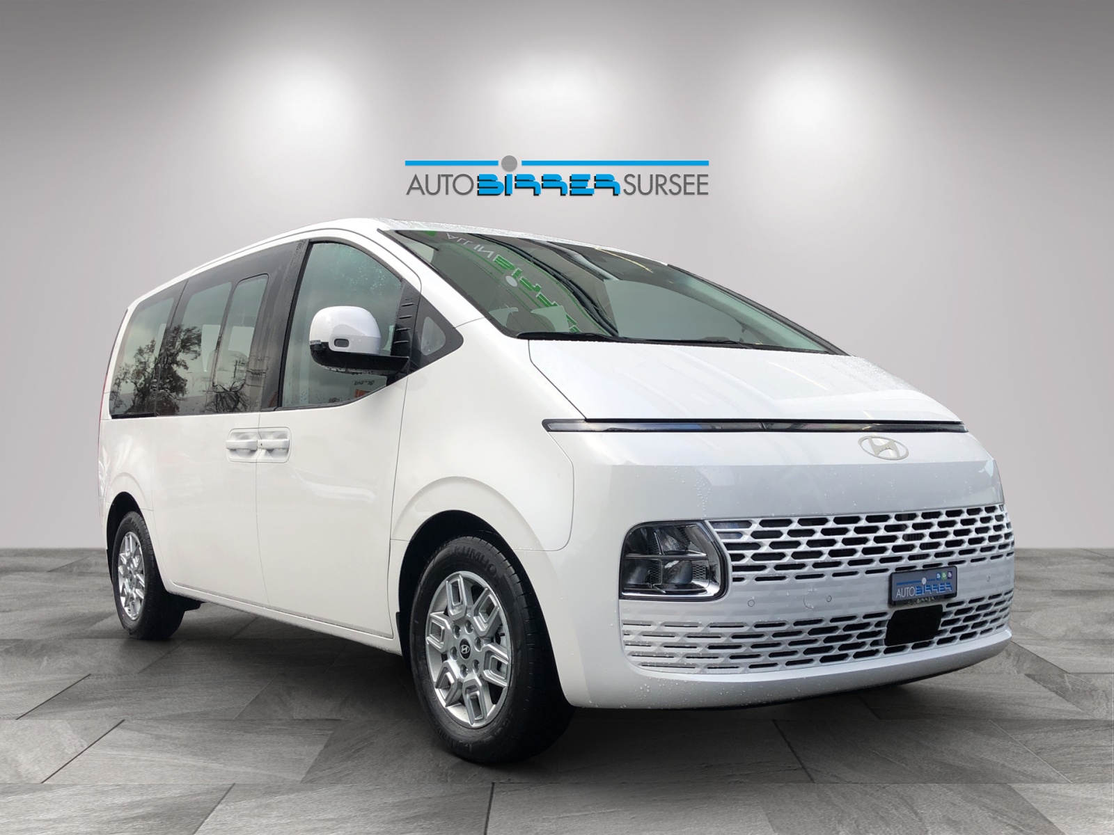 HYUNDAI Staria Wagon 1.6 GDi HEV Amplia-showroom-element-2