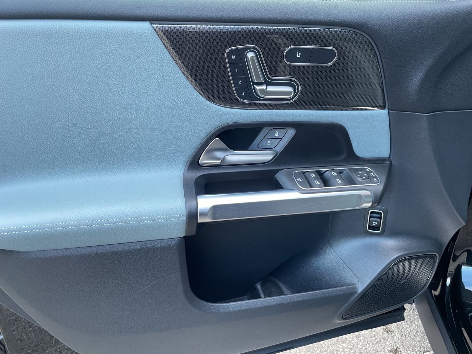 Image MERCEDES-BENZ GLB-250 GLB 250 4Matic 8G-Tronic