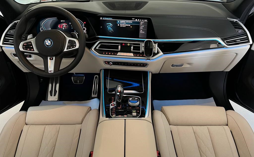 BMW X5 xDrive45e M Sport Steptronic-showroom-element-3