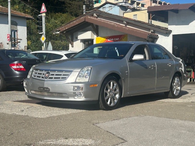 CADILLAC STS 4.6 V8 Sport Luxury AWD