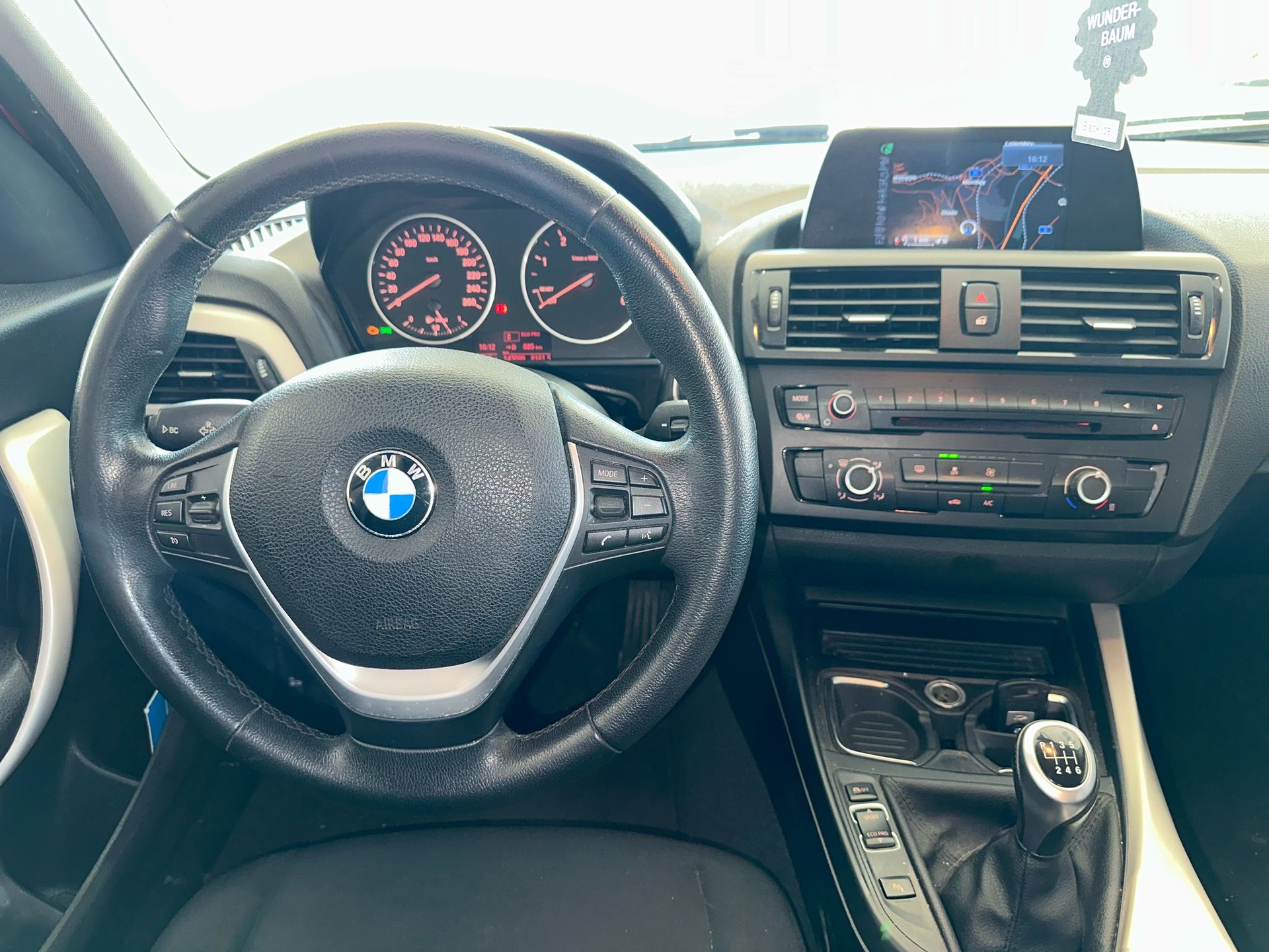 BMW 116d Efficient-Dynamics Edition-image-7