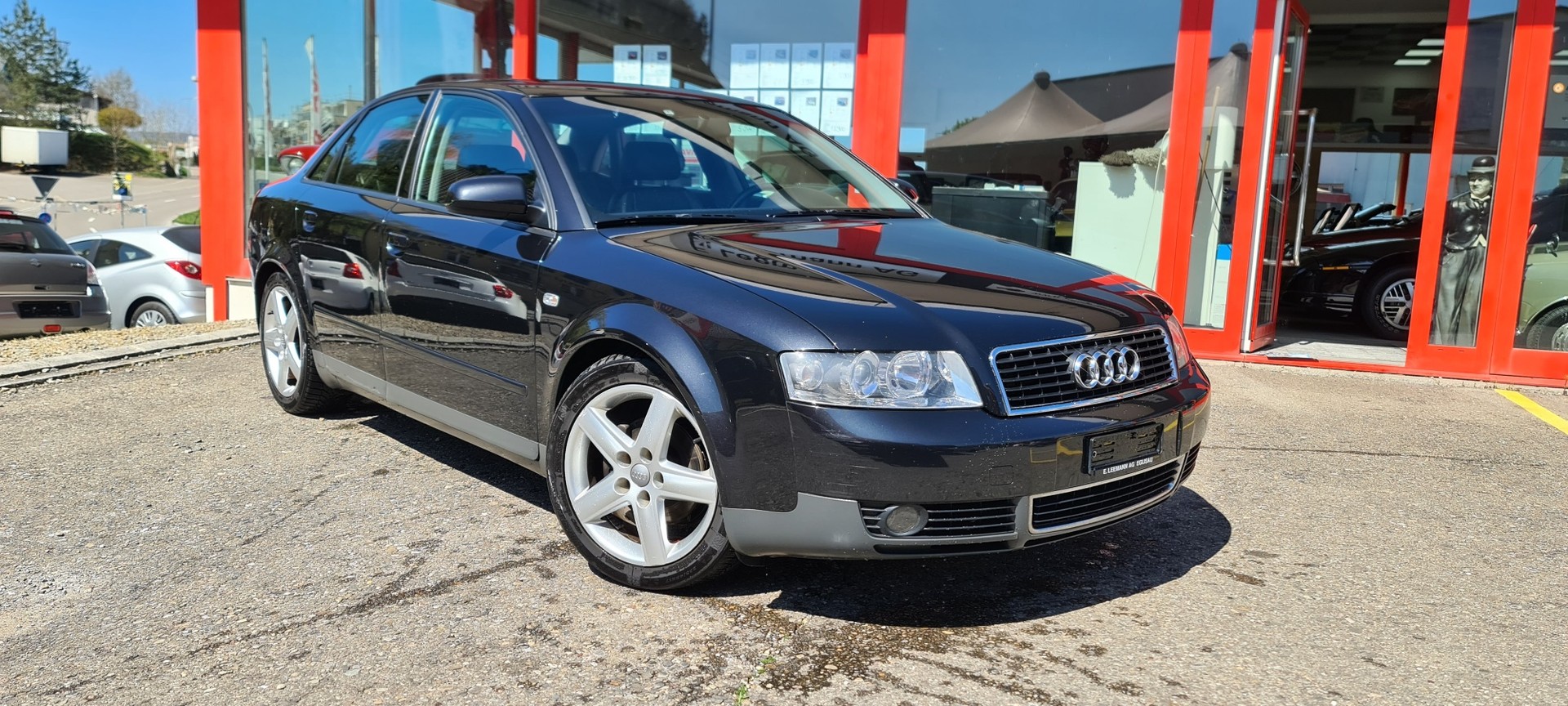 AUDI A4 1.8 T-showroom-element-1