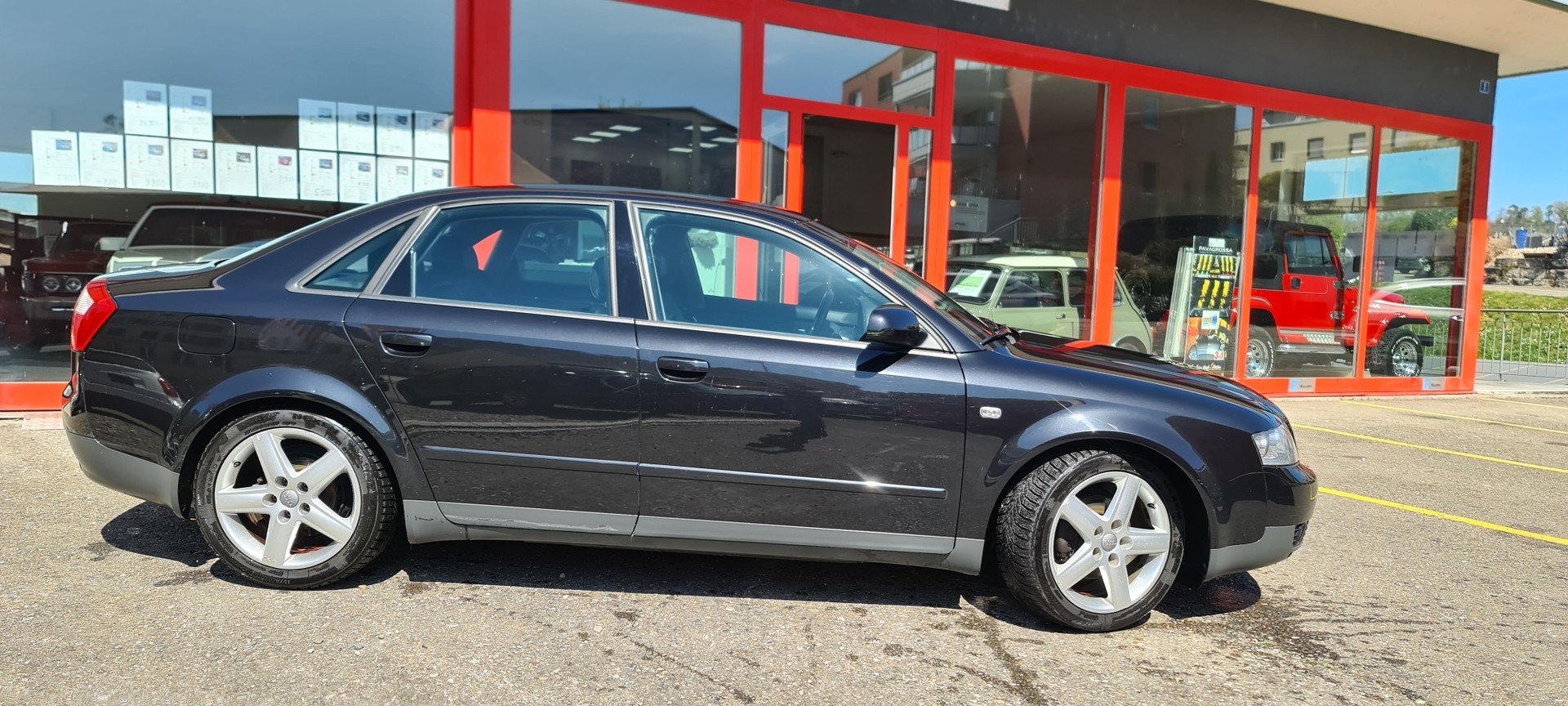 AUDI A4 1.8 T-showroom-element-2