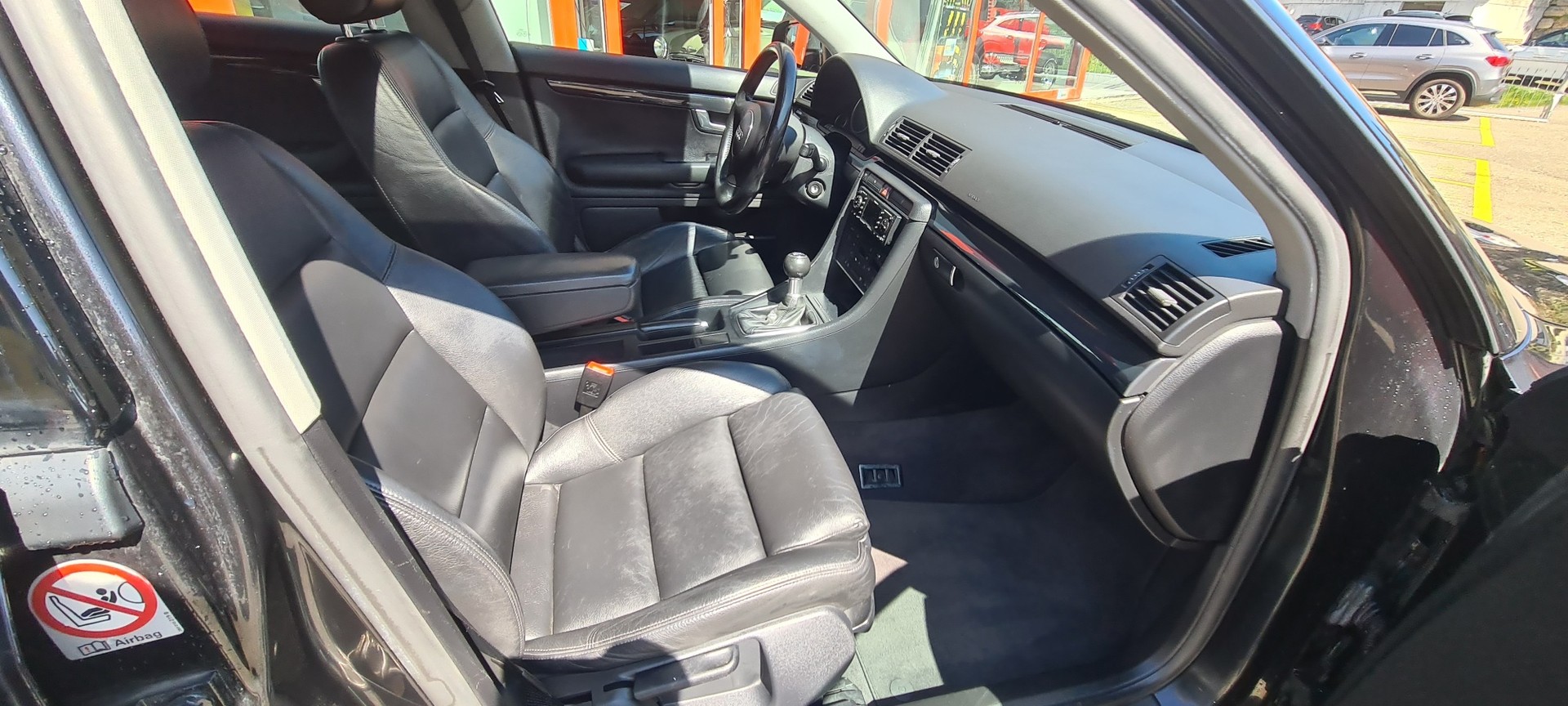 AUDI A4 1.8 T-image-12