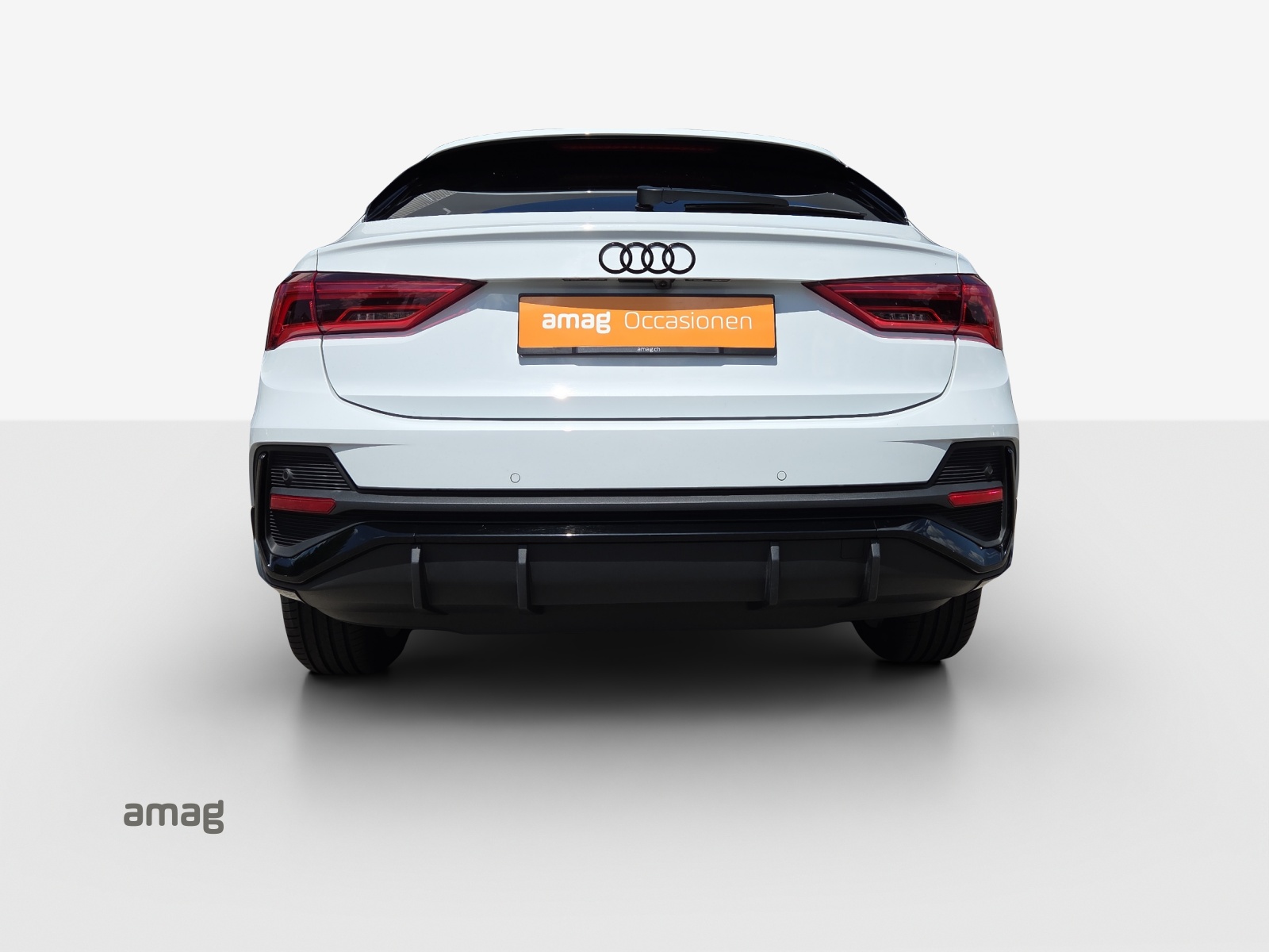 AUDI Q3 Sportback 35 TFSI S line-showroom-element-3