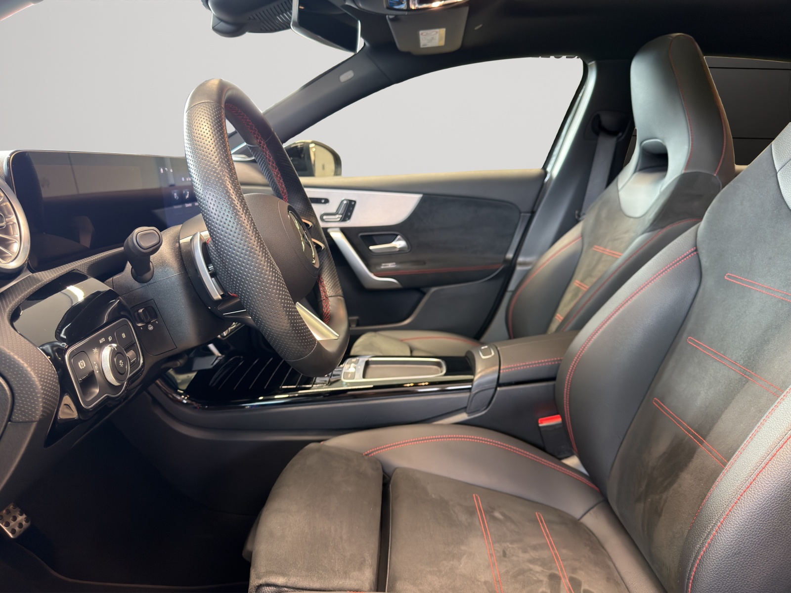 Image MERCEDES-BENZ A-250 A 250 4Matic 8G-DCT