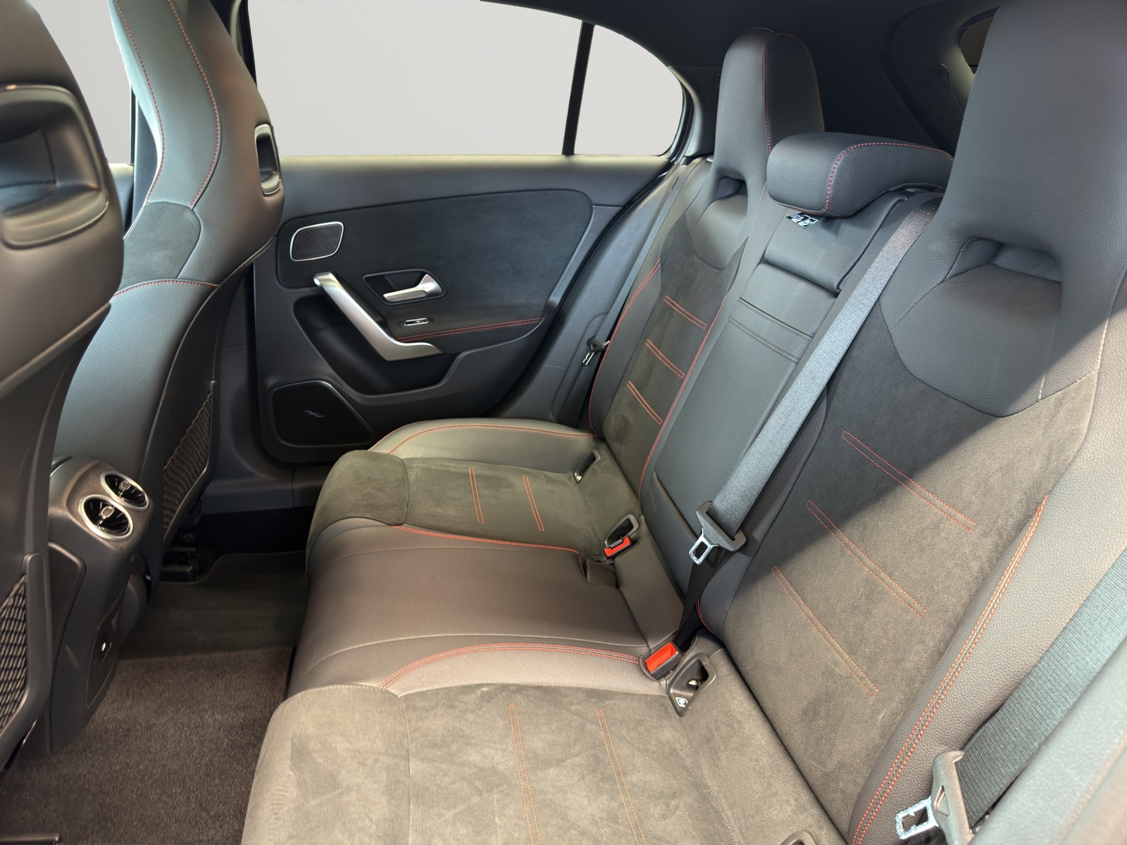 Image MERCEDES-BENZ A-250 A 250 4Matic 8G-DCT