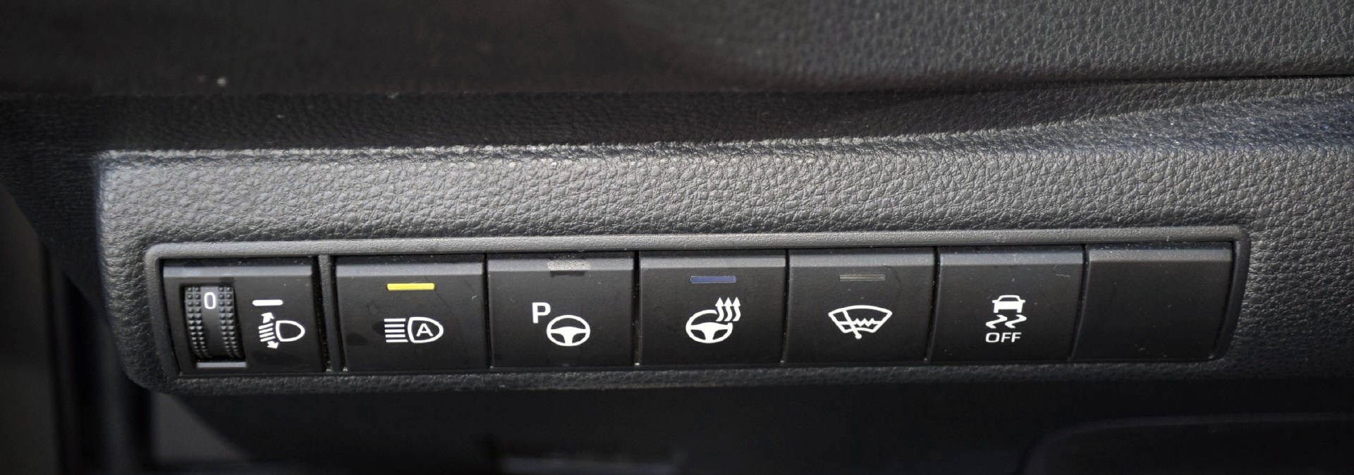 SUZUKI Swace 1.8 Compact Top Hybrid-image-8