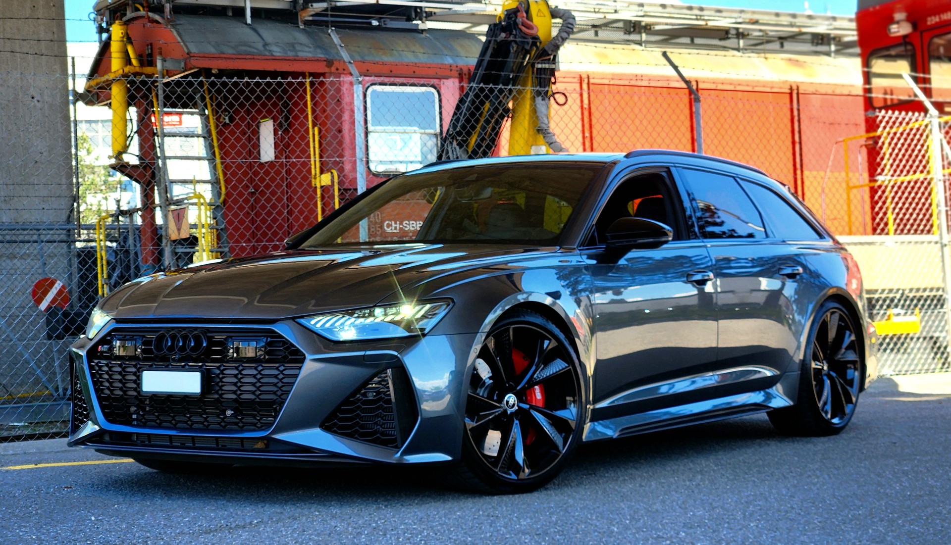 AUDI RS6 avant 4.0 TFSI V8 Quattro-showroom-element-2