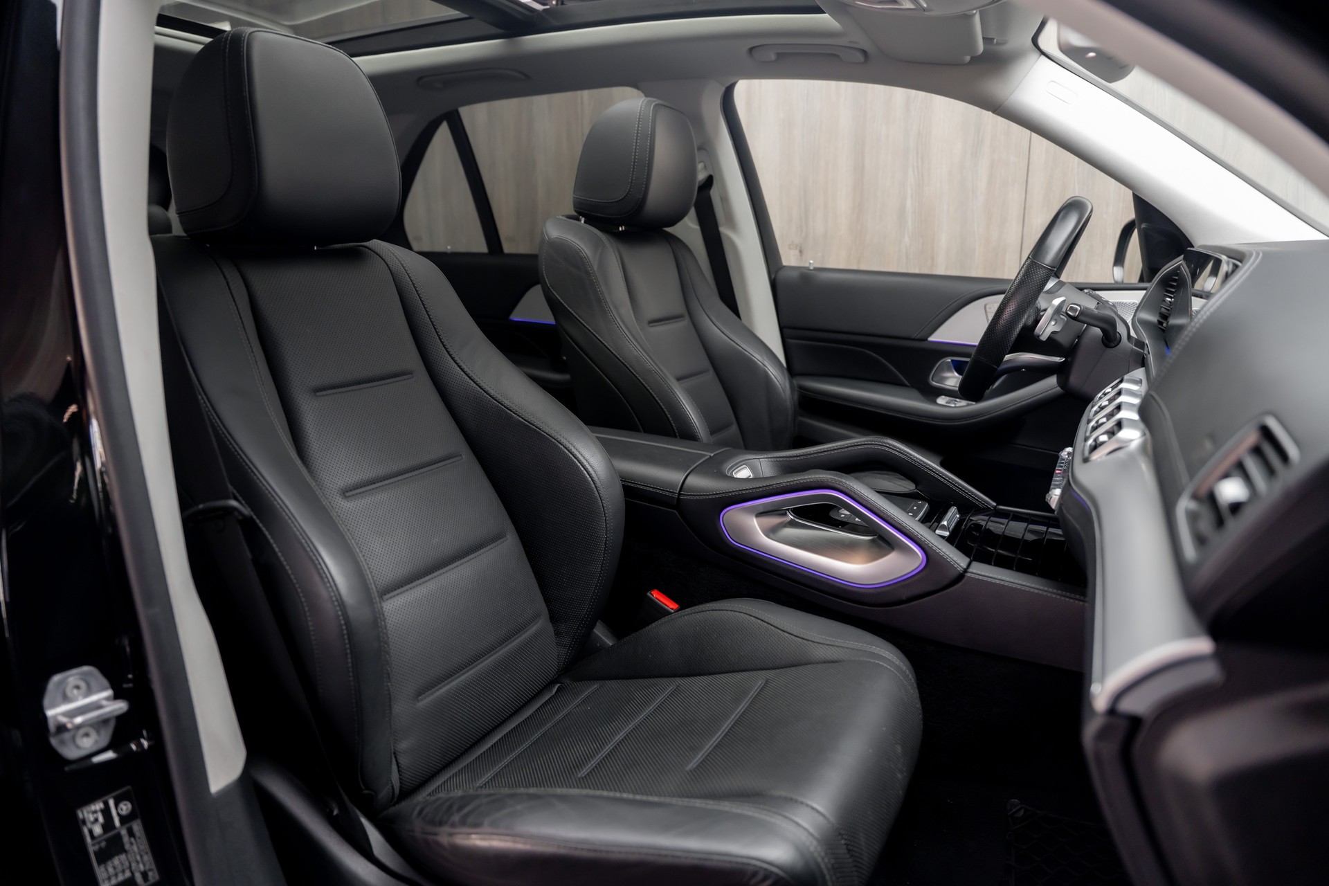 MERCEDES-BENZ GLE 400 d 4Matic 9G-Tronic-showroom-element-3