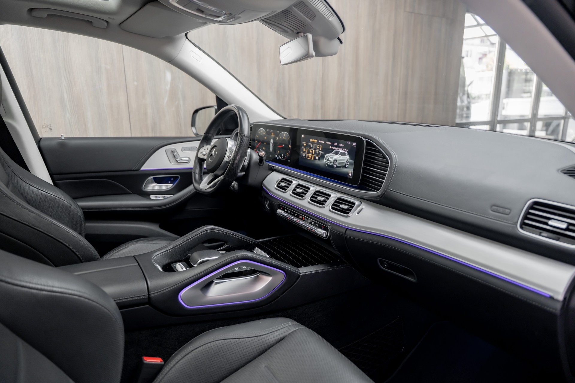 MERCEDES-BENZ GLE 400 d 4Matic 9G-Tronic-showroom-element-2