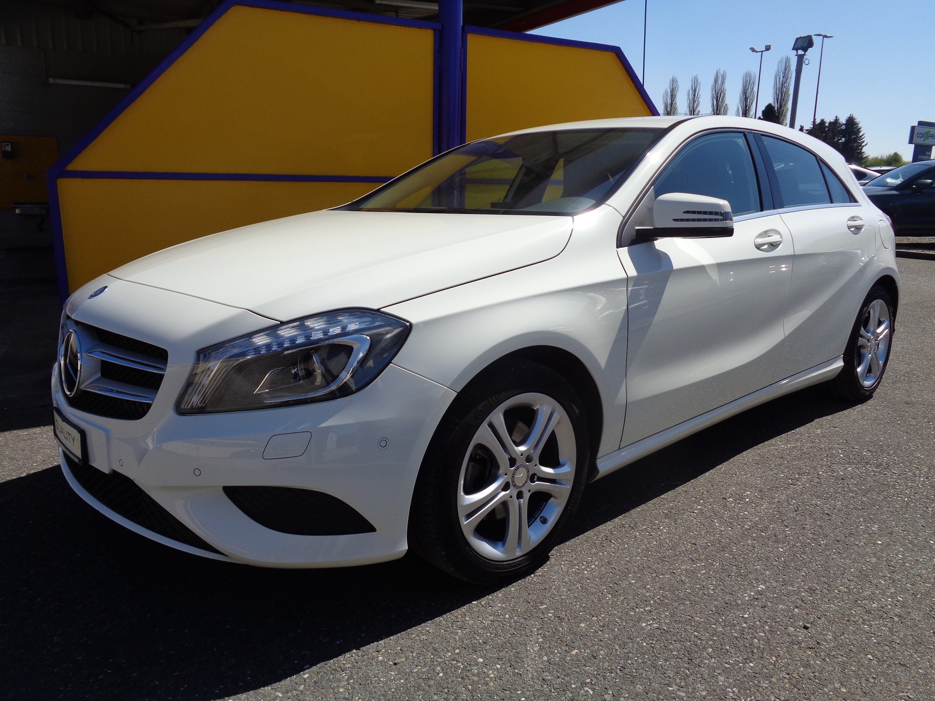 MERCEDES-BENZ A 200 Urban 7G-DCT