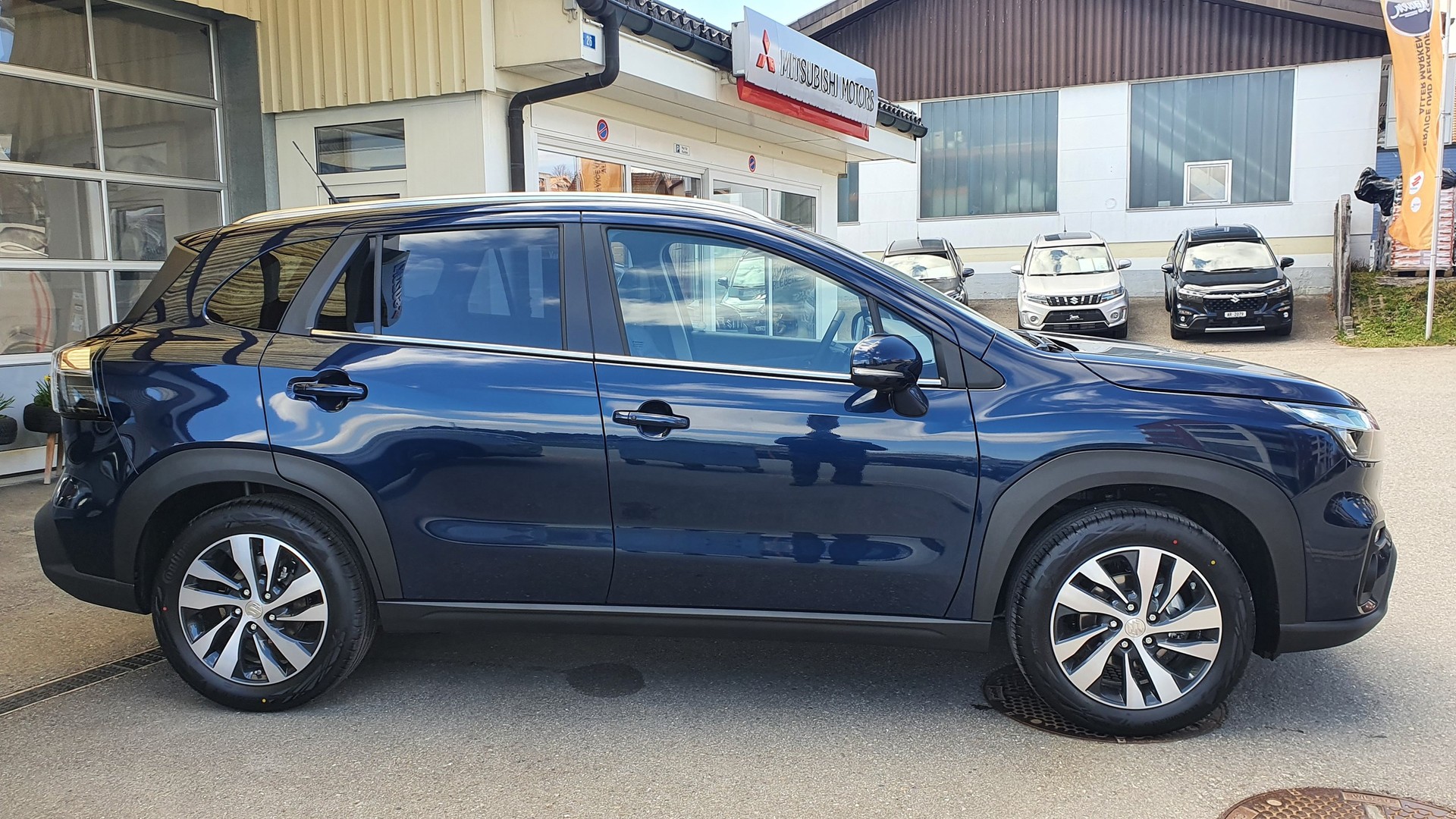 SUZUKI S-Cross 1.5 Compact Top Hybrid-image-1